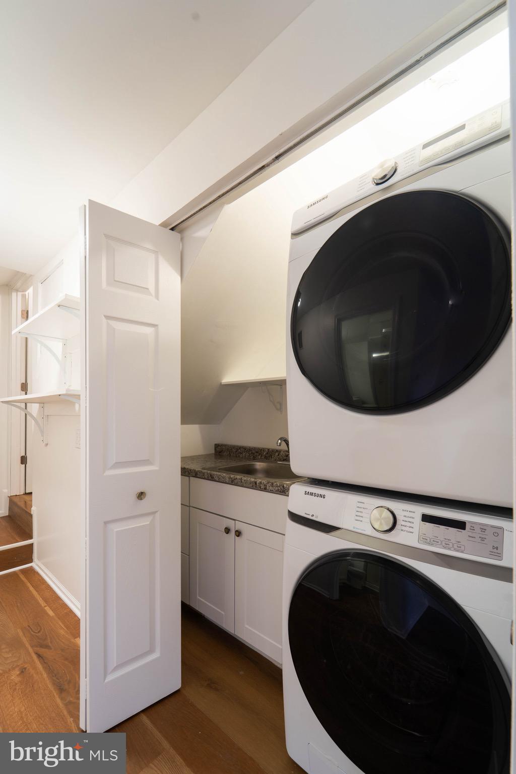 HIGHPOINTE - Residential