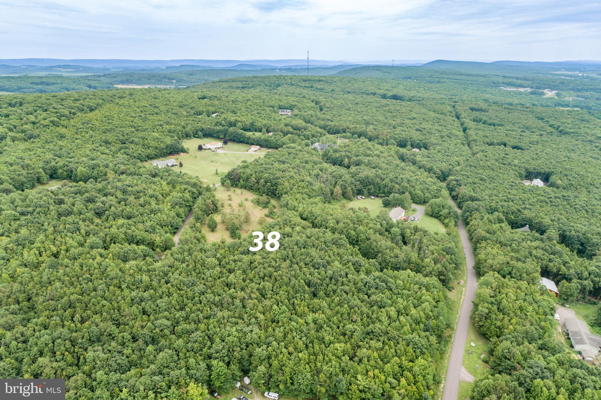 THE HIGHLANDS - Land