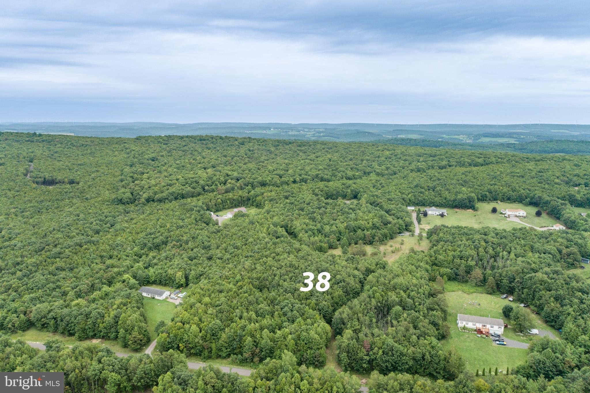 THE HIGHLANDS - Land