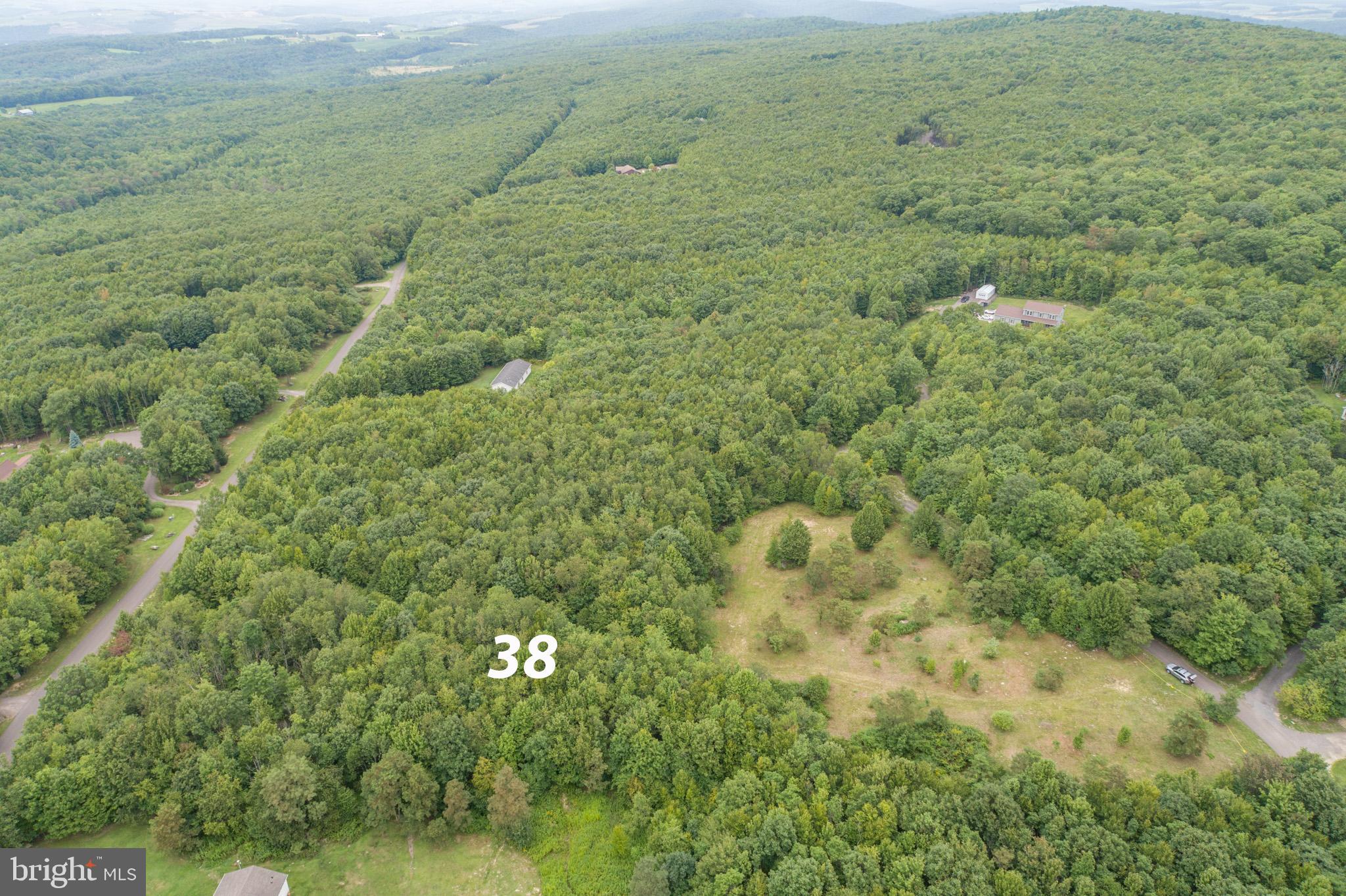 THE HIGHLANDS - Land