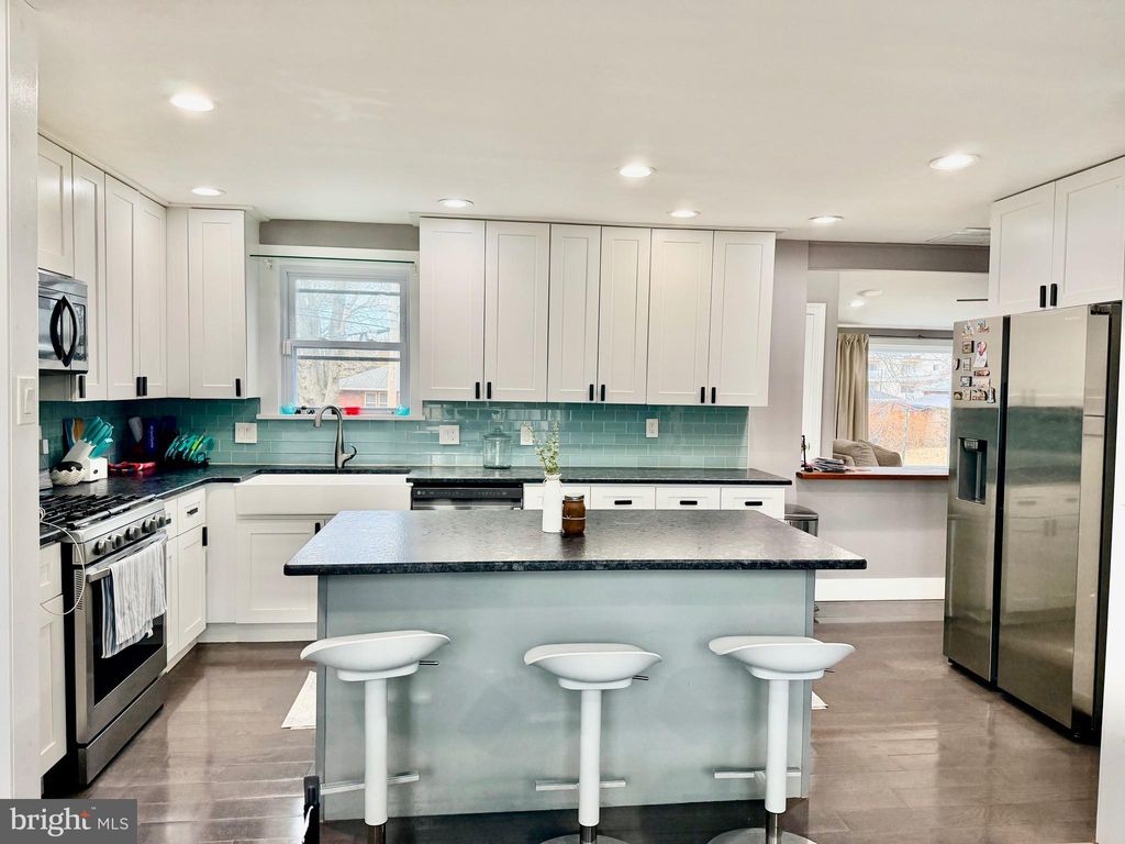 Photo of 901 Cooke Lane, NORRISTOWN, PA 19401 (MLS # PAMC2165248)