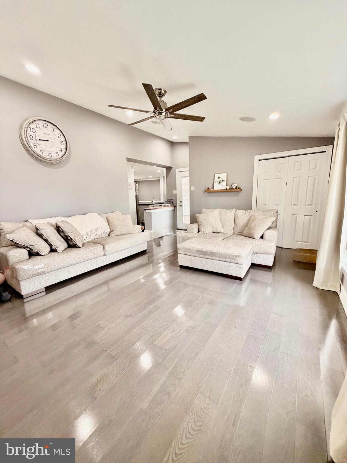 OAKWOOD TERRACE - Residential