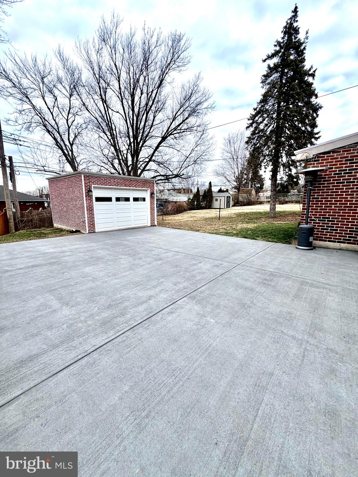 OAKWOOD TERRACE - Residential