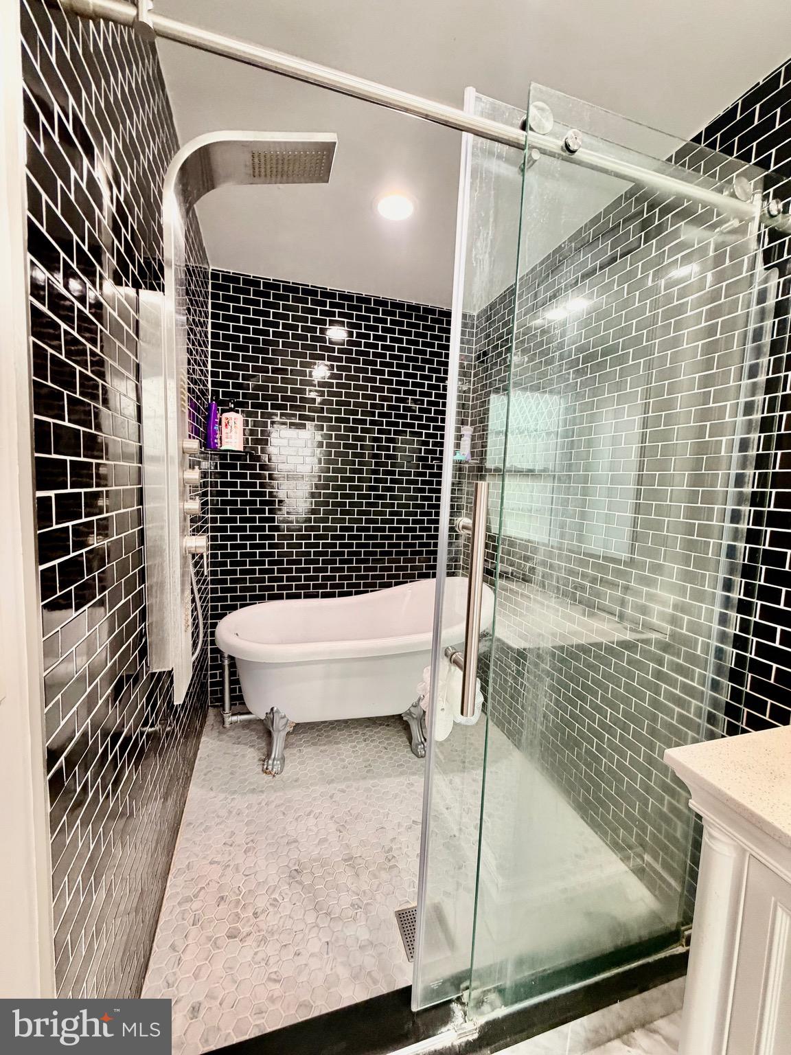 OAKWOOD TERRACE - Residential