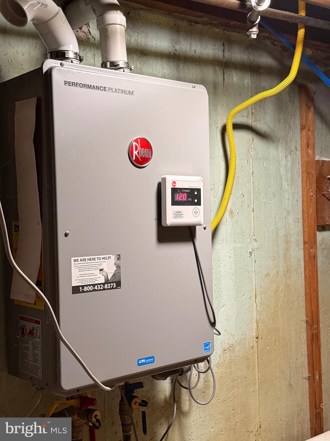 OAKWOOD TERRACE - Residential