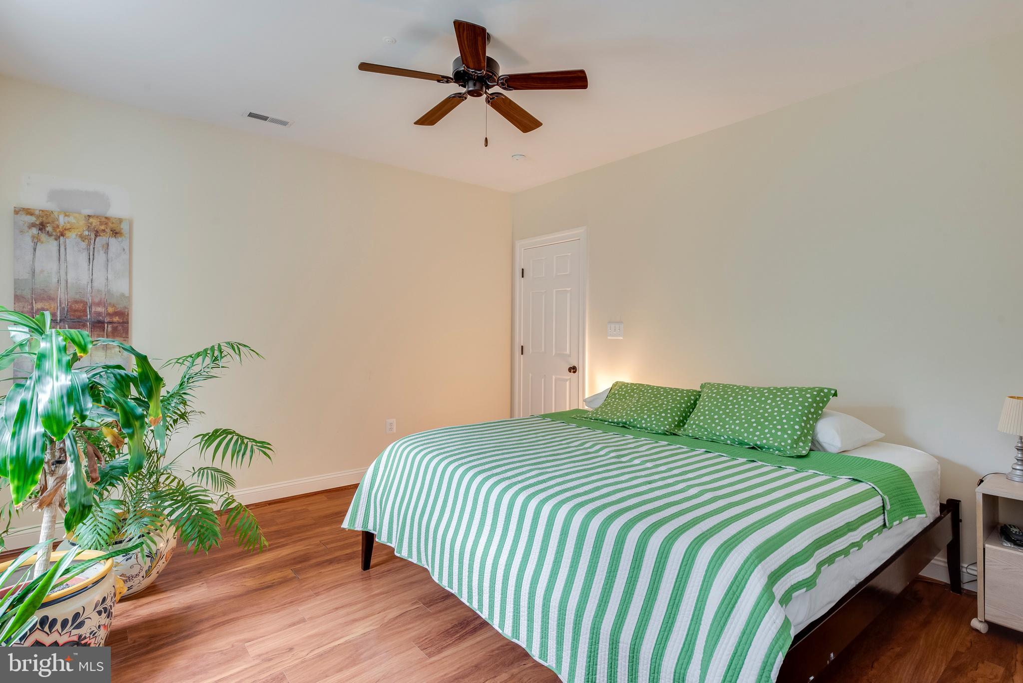 WARDOUR - Residential