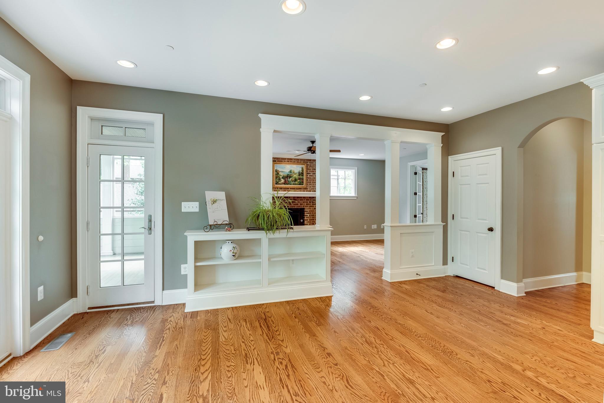 WARDOUR - Residential