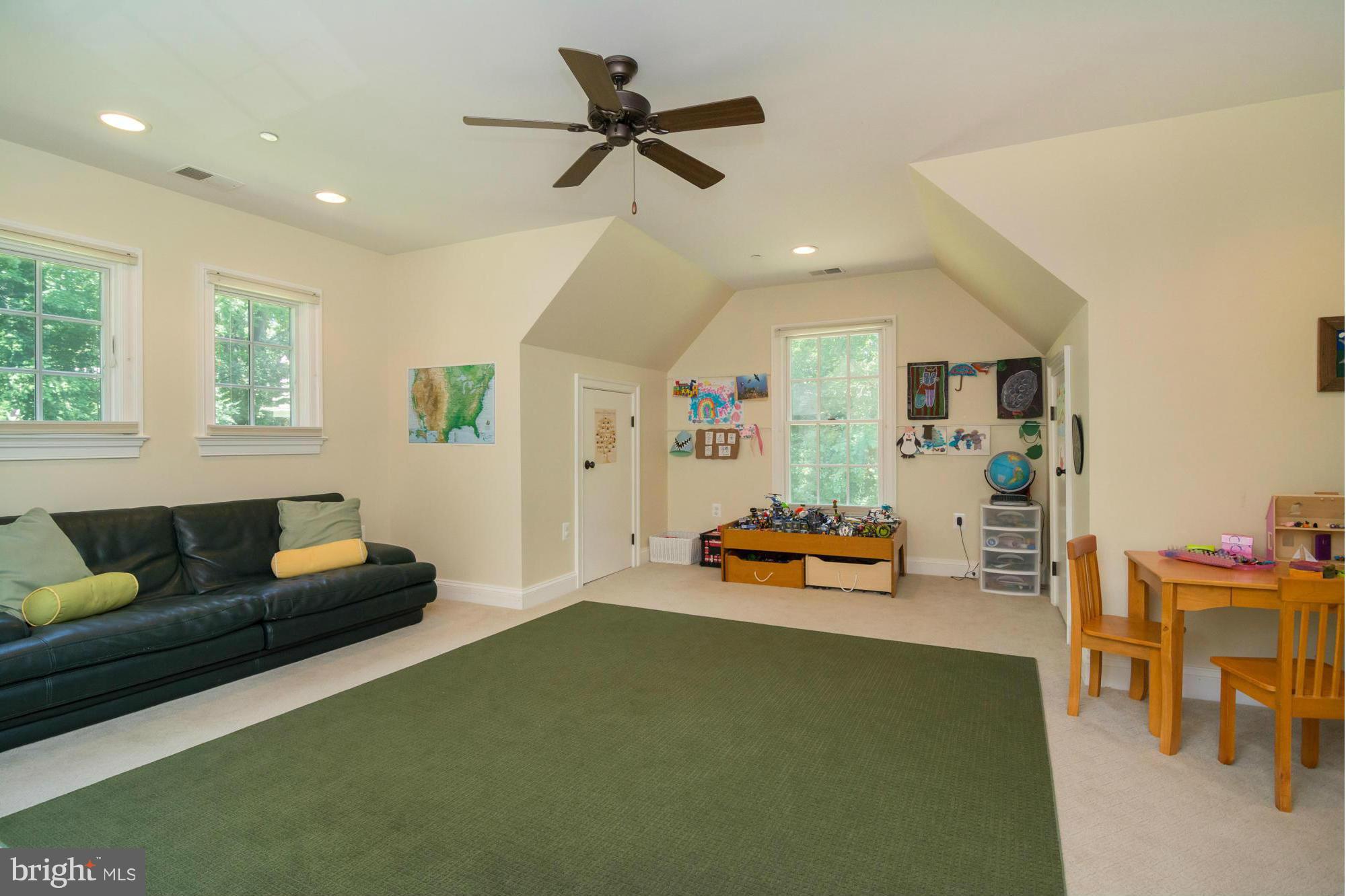 WARDOUR - Residential