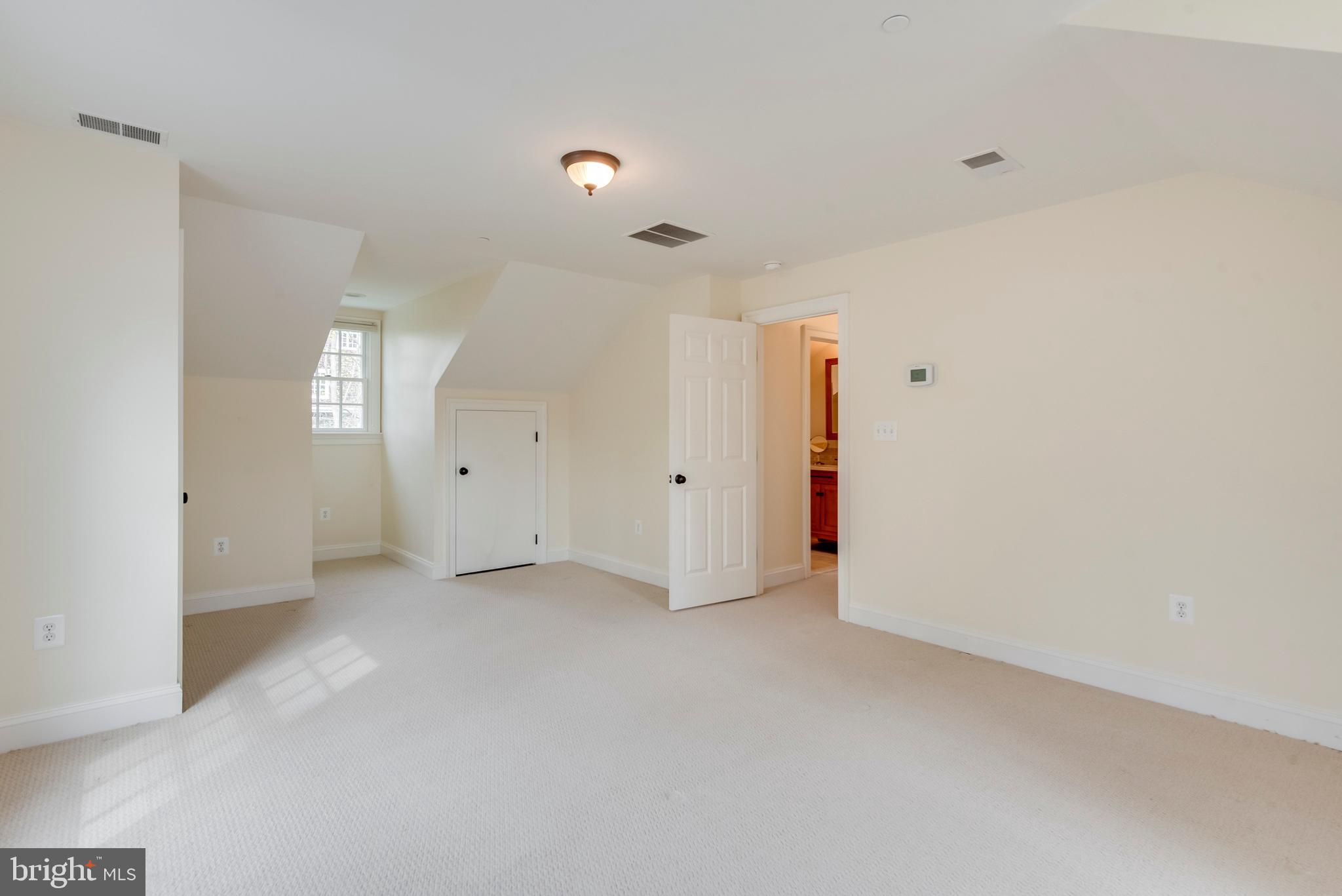 WARDOUR - Residential