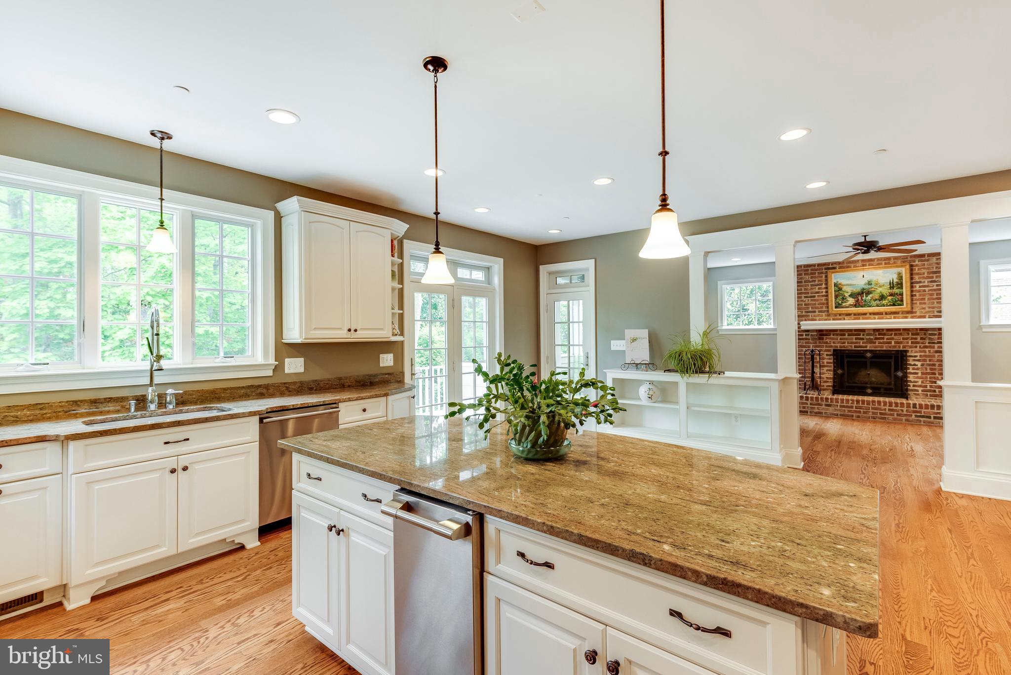 WARDOUR - Residential