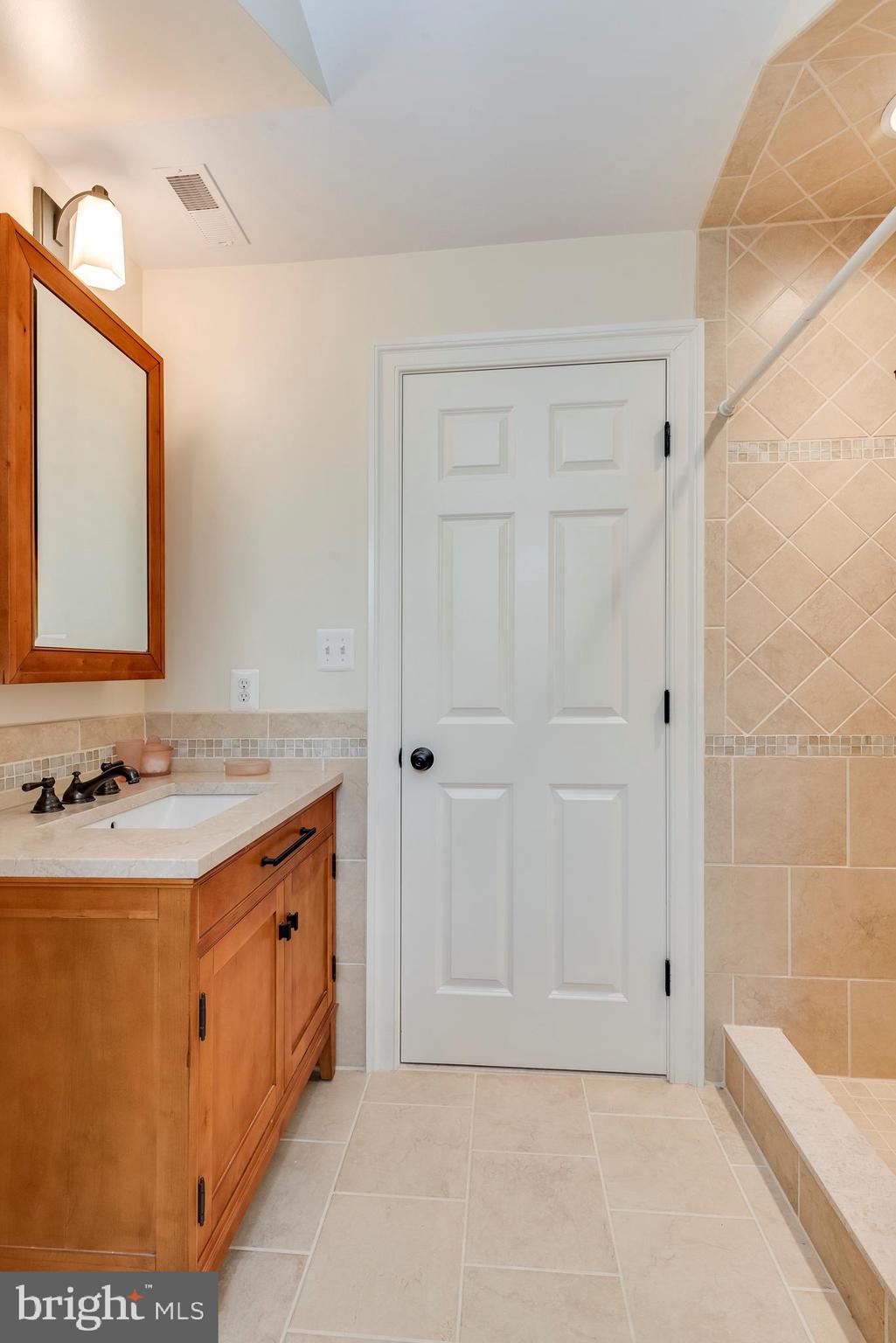 WARDOUR - Residential