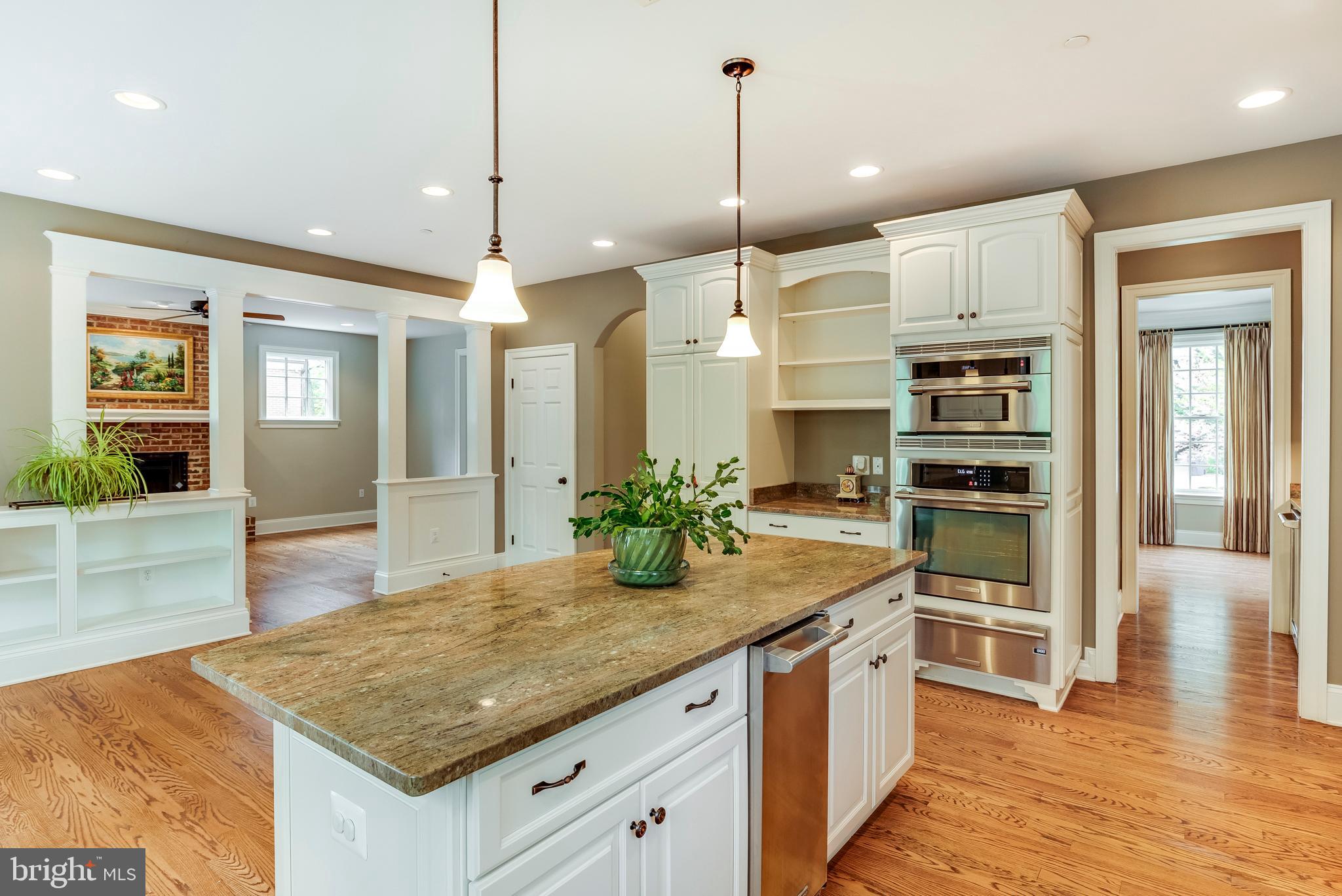 WARDOUR - Residential