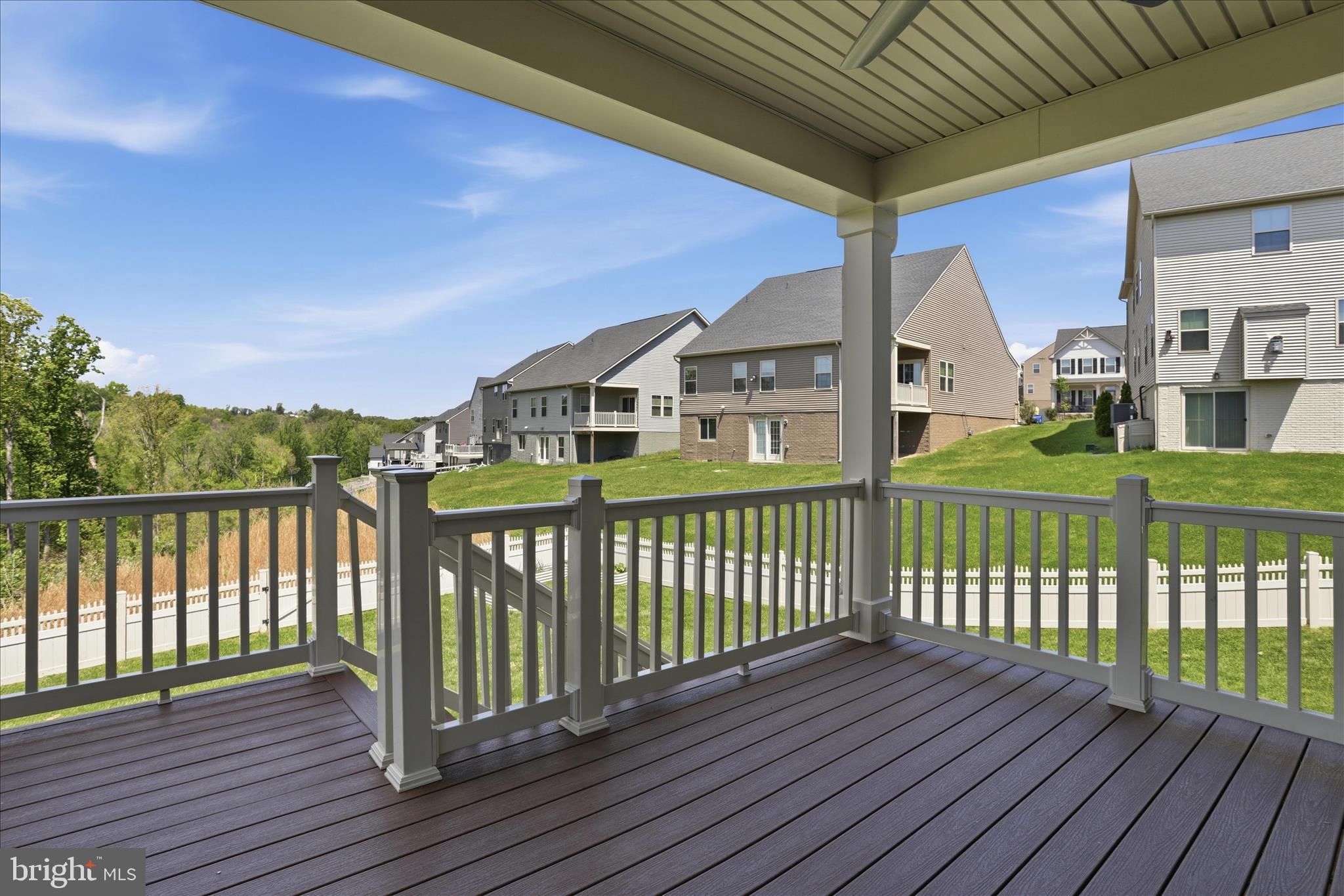 LAKE LINGANORE - Residential