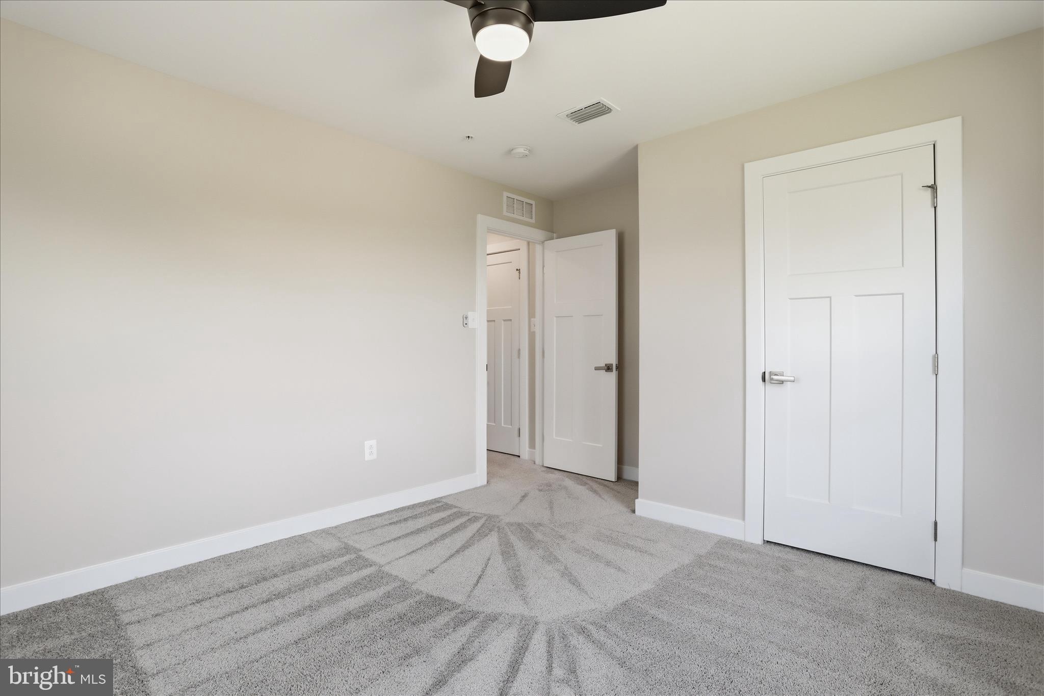 LAKE LINGANORE - Residential