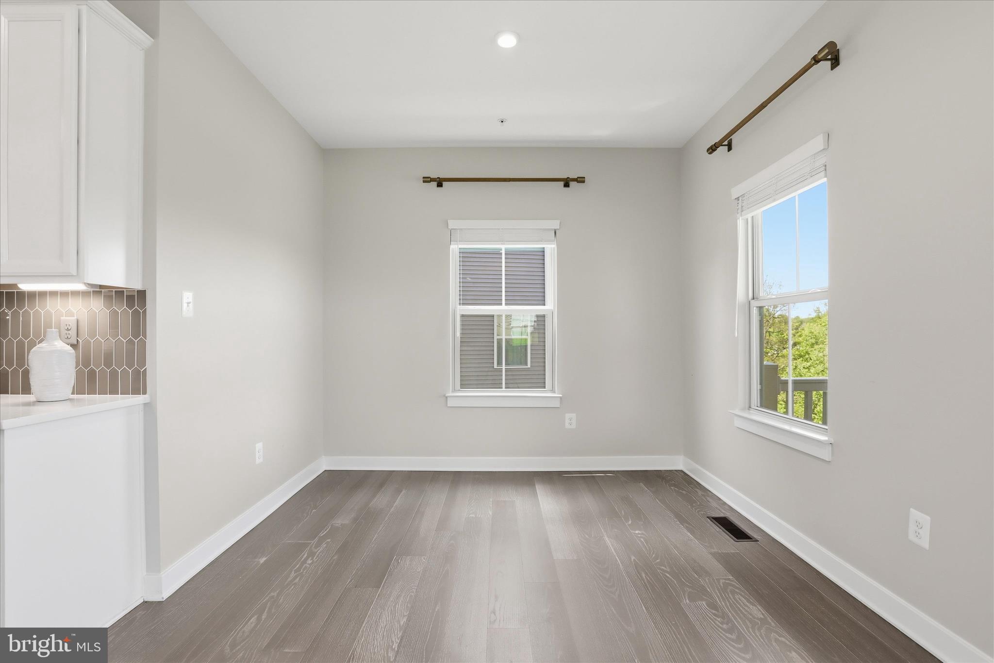 LAKE LINGANORE - Residential