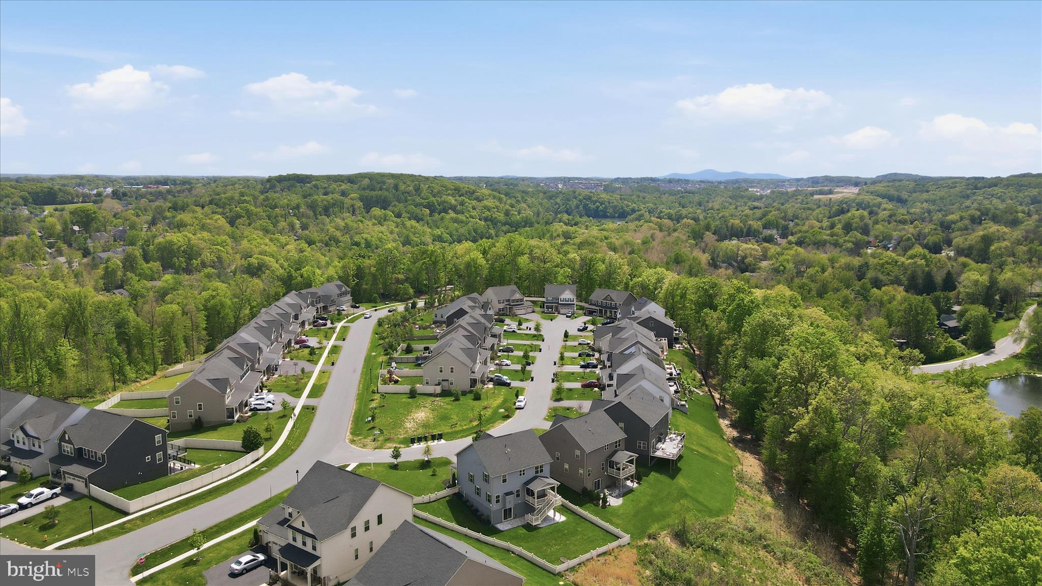 LAKE LINGANORE - Residential