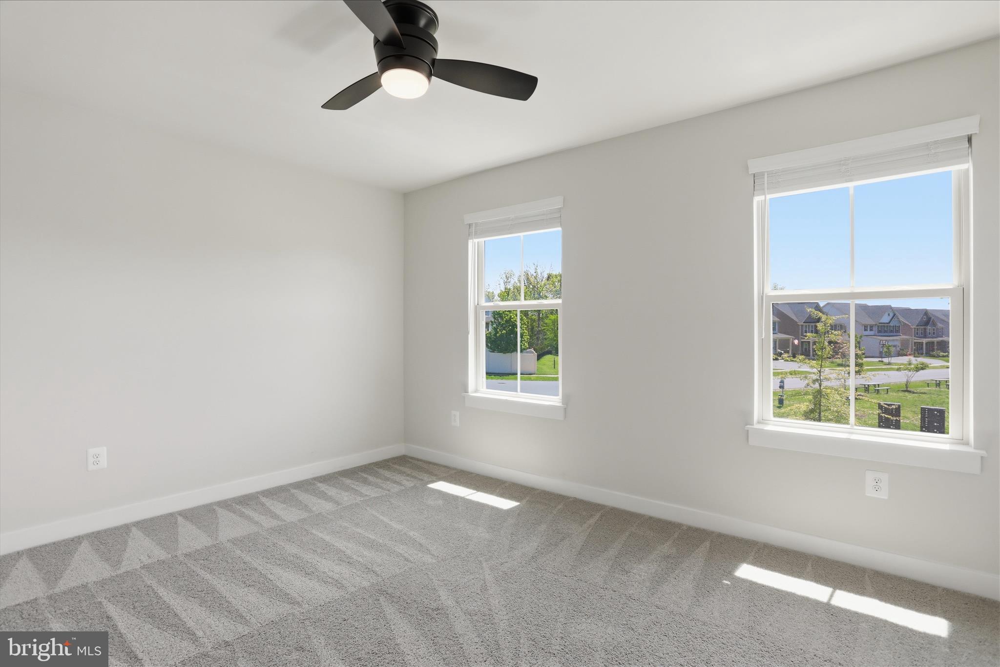 LAKE LINGANORE - Residential
