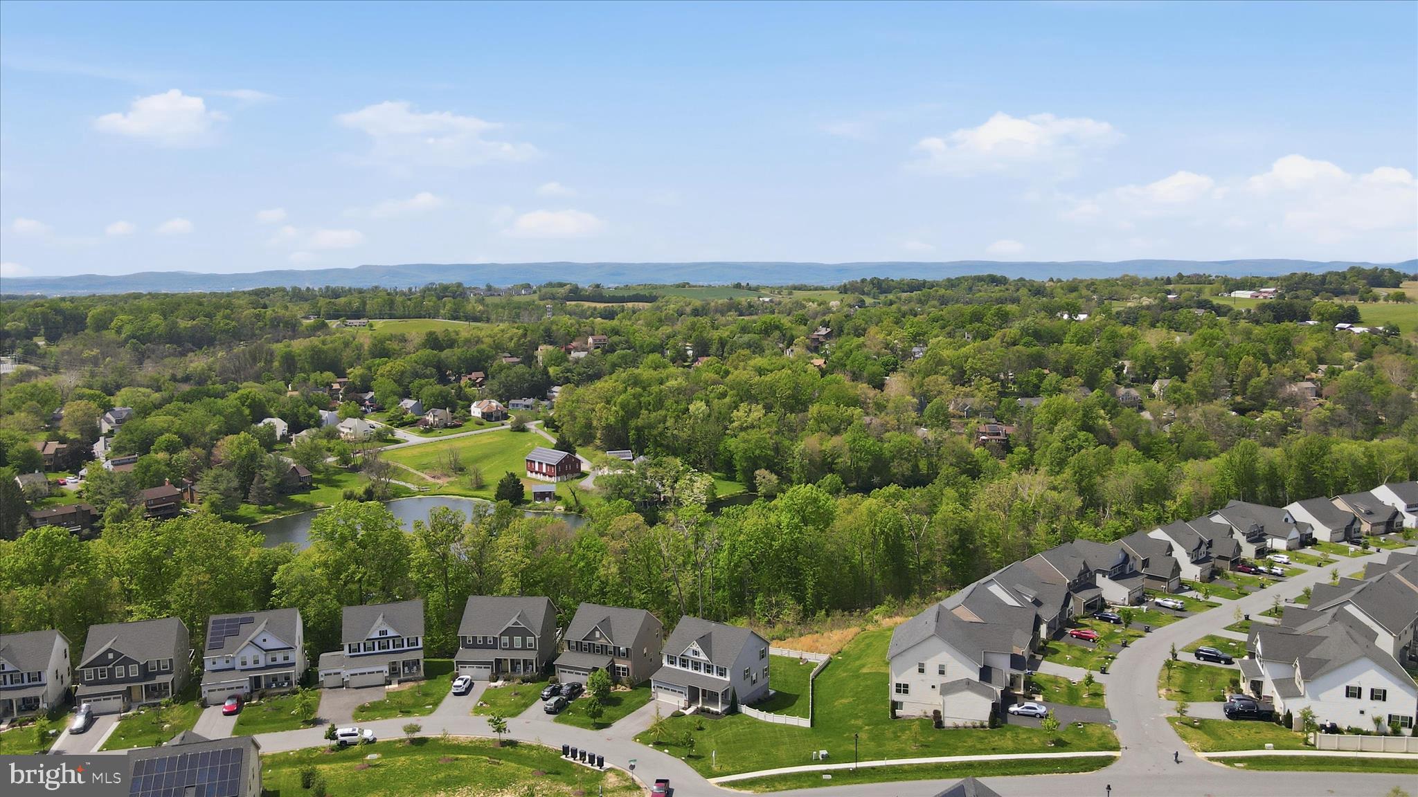 LAKE LINGANORE - Residential