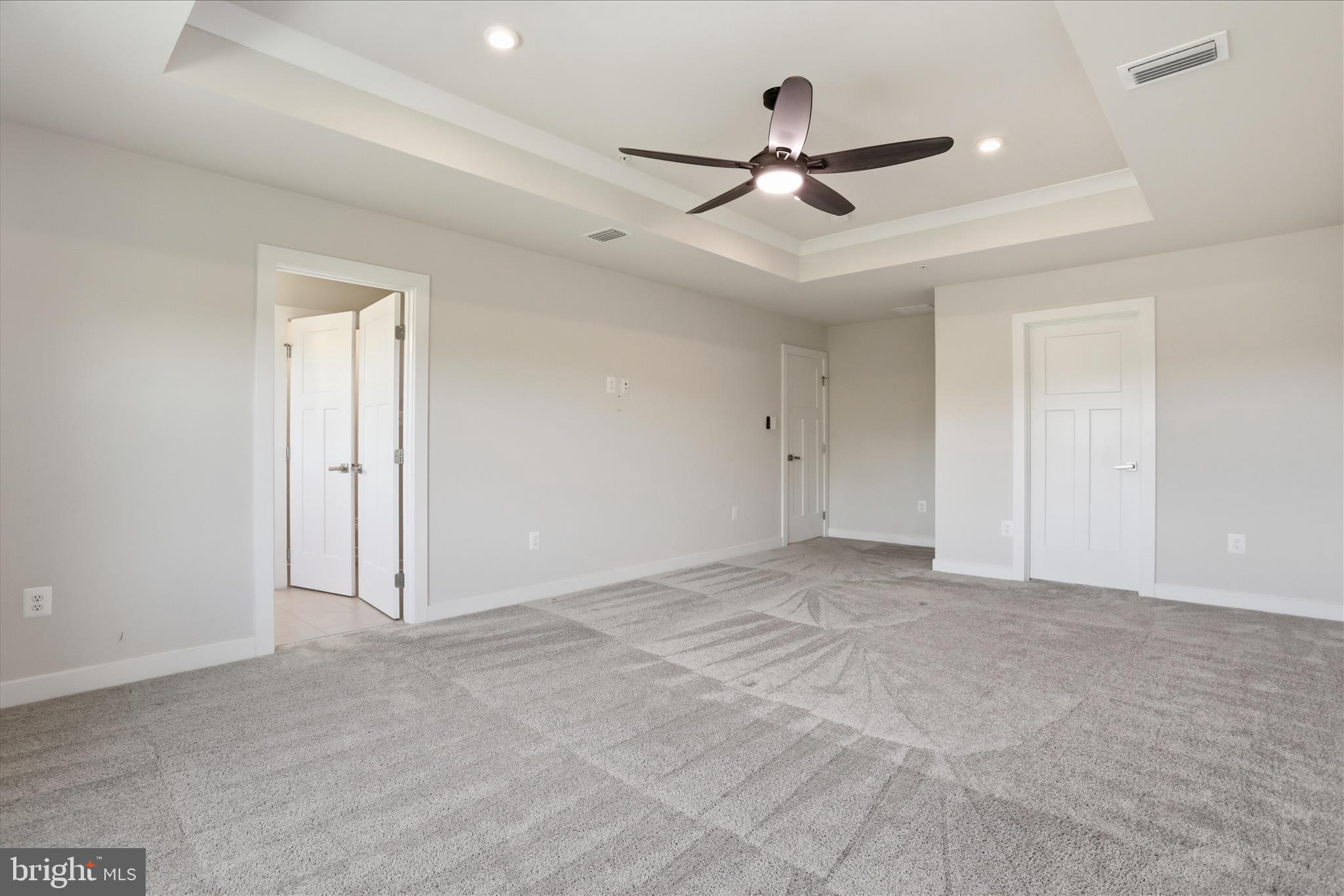 LAKE LINGANORE - Residential