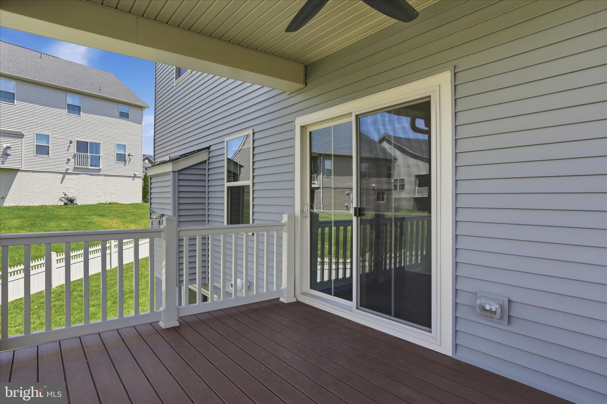 LAKE LINGANORE - Residential