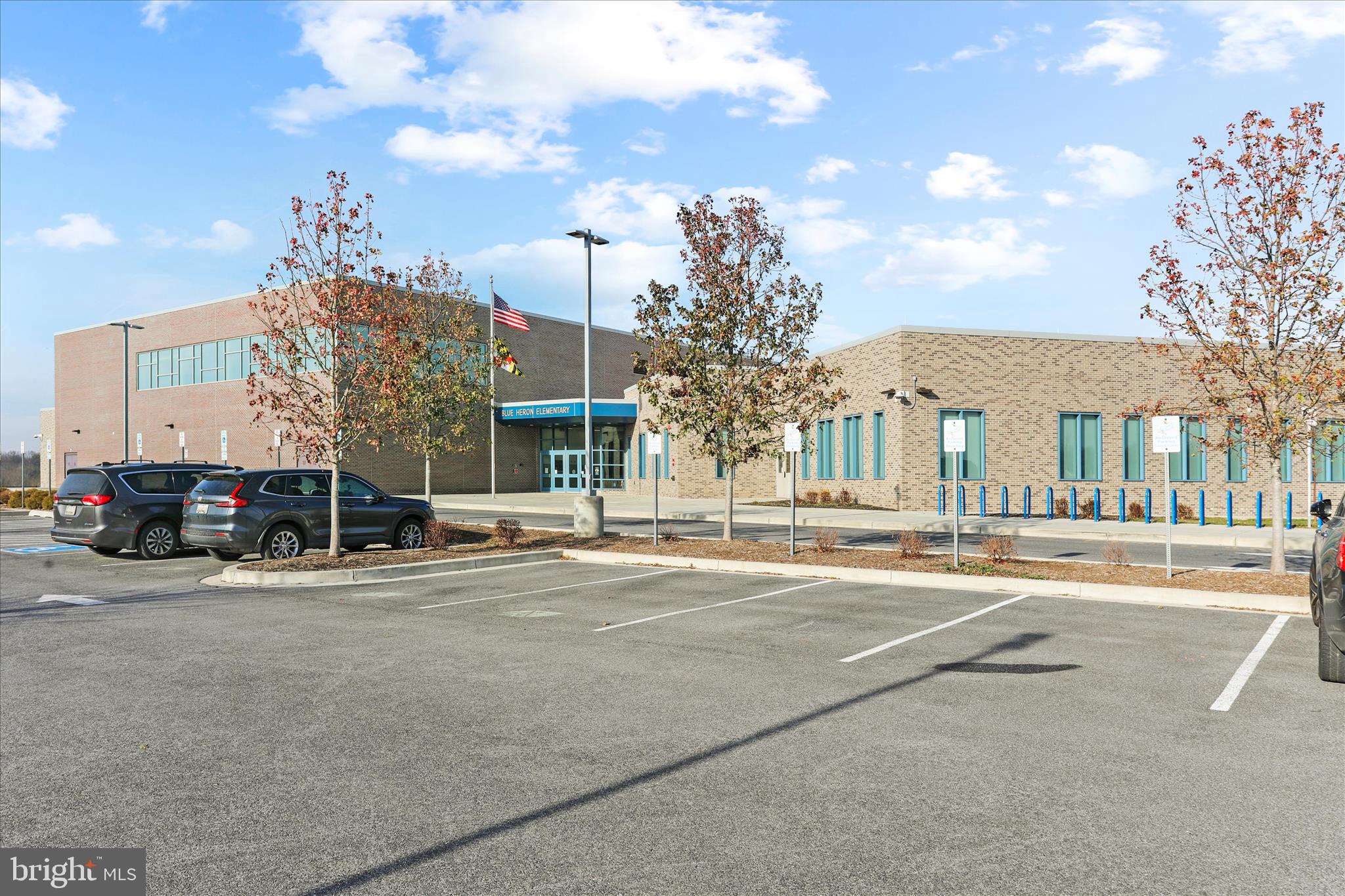 LAKE LINGANORE - Residential