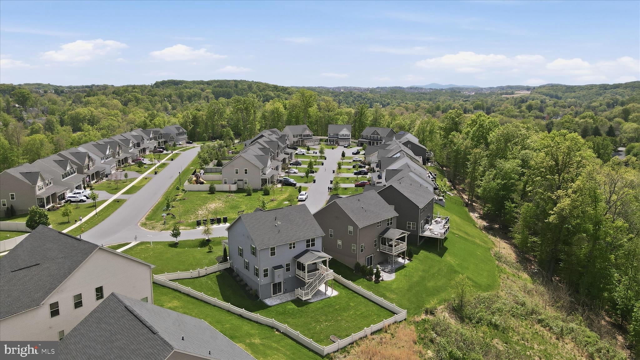 LAKE LINGANORE - Residential