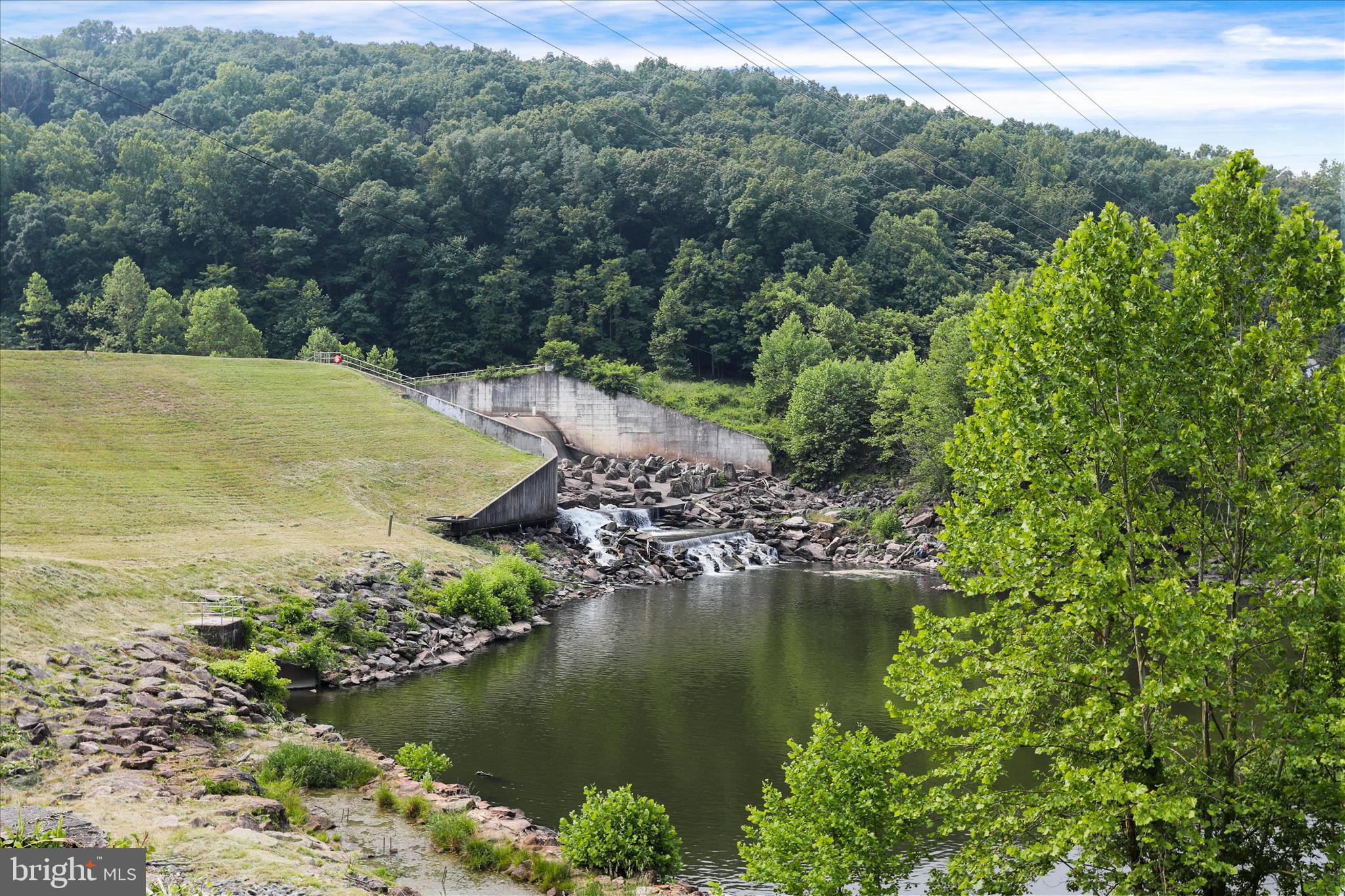 LAKE LINGANORE - Residential