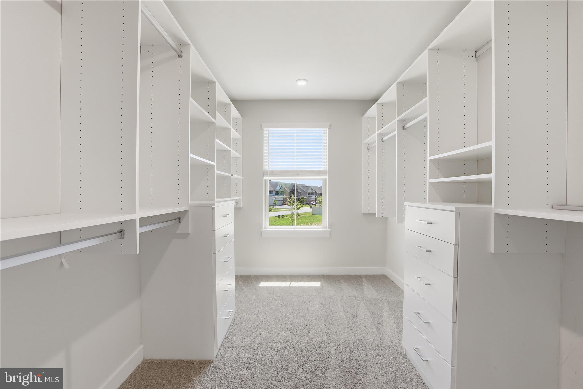 LAKE LINGANORE - Residential