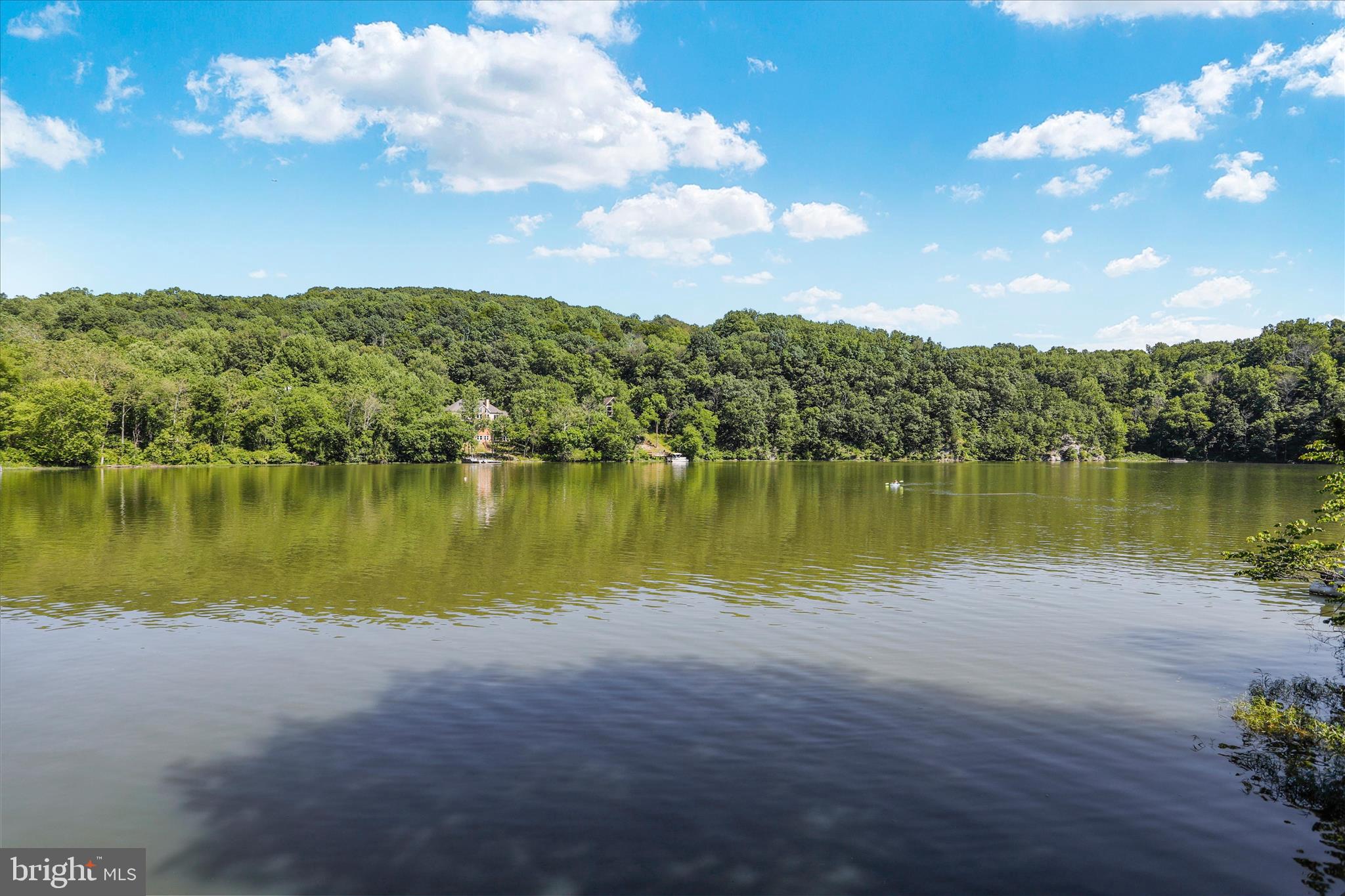 LAKE LINGANORE - Residential