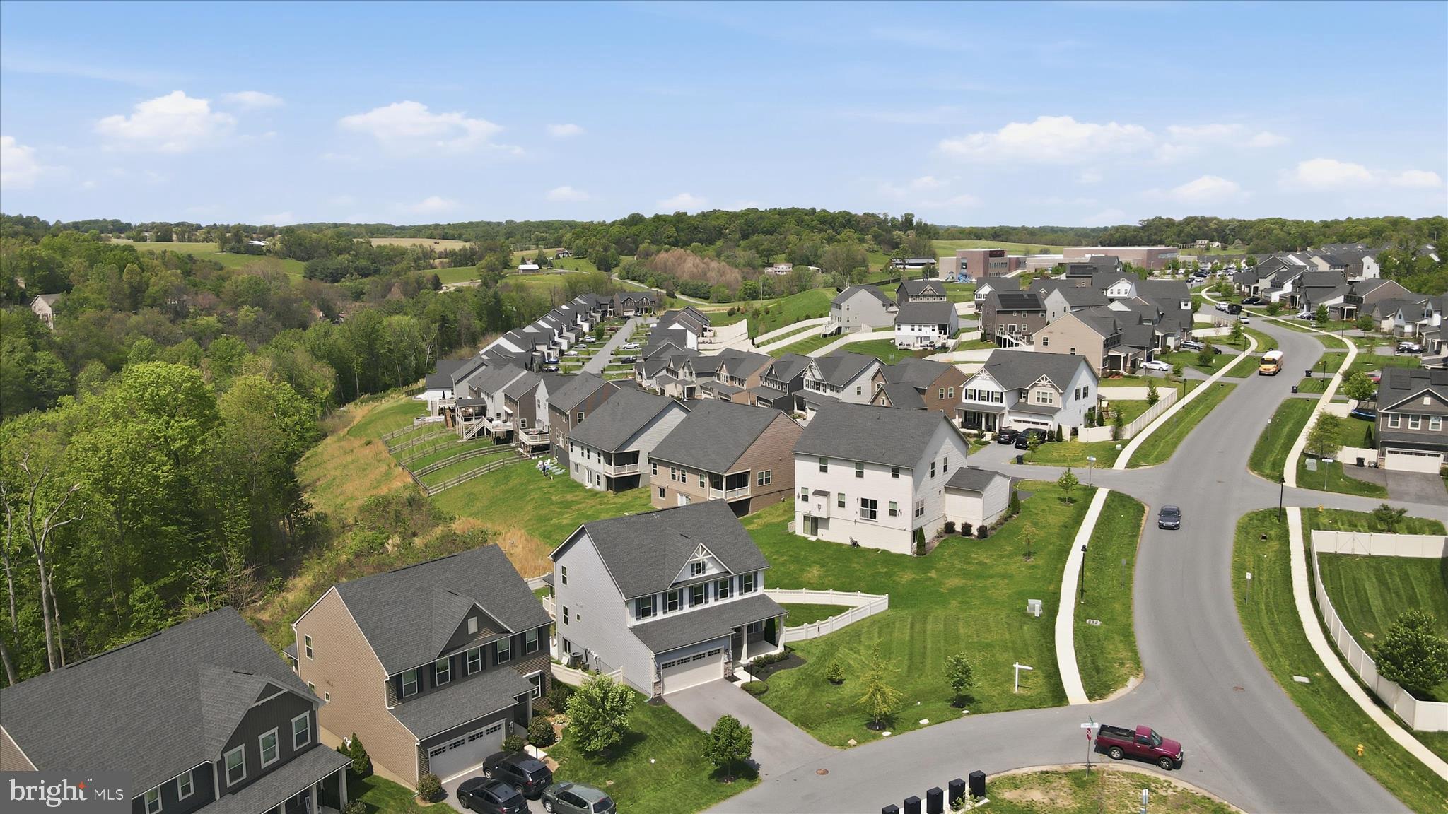 LAKE LINGANORE - Residential