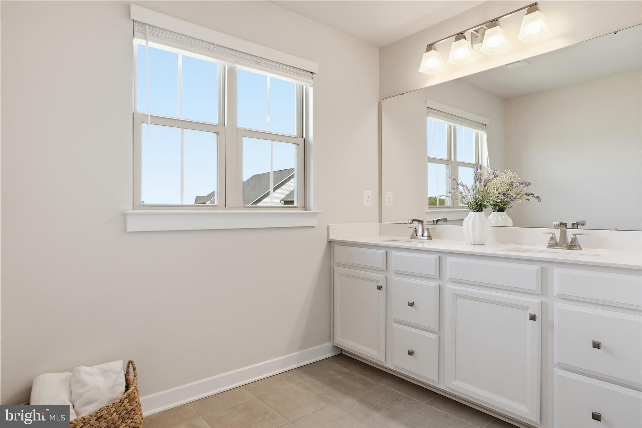 LAKE LINGANORE - Residential