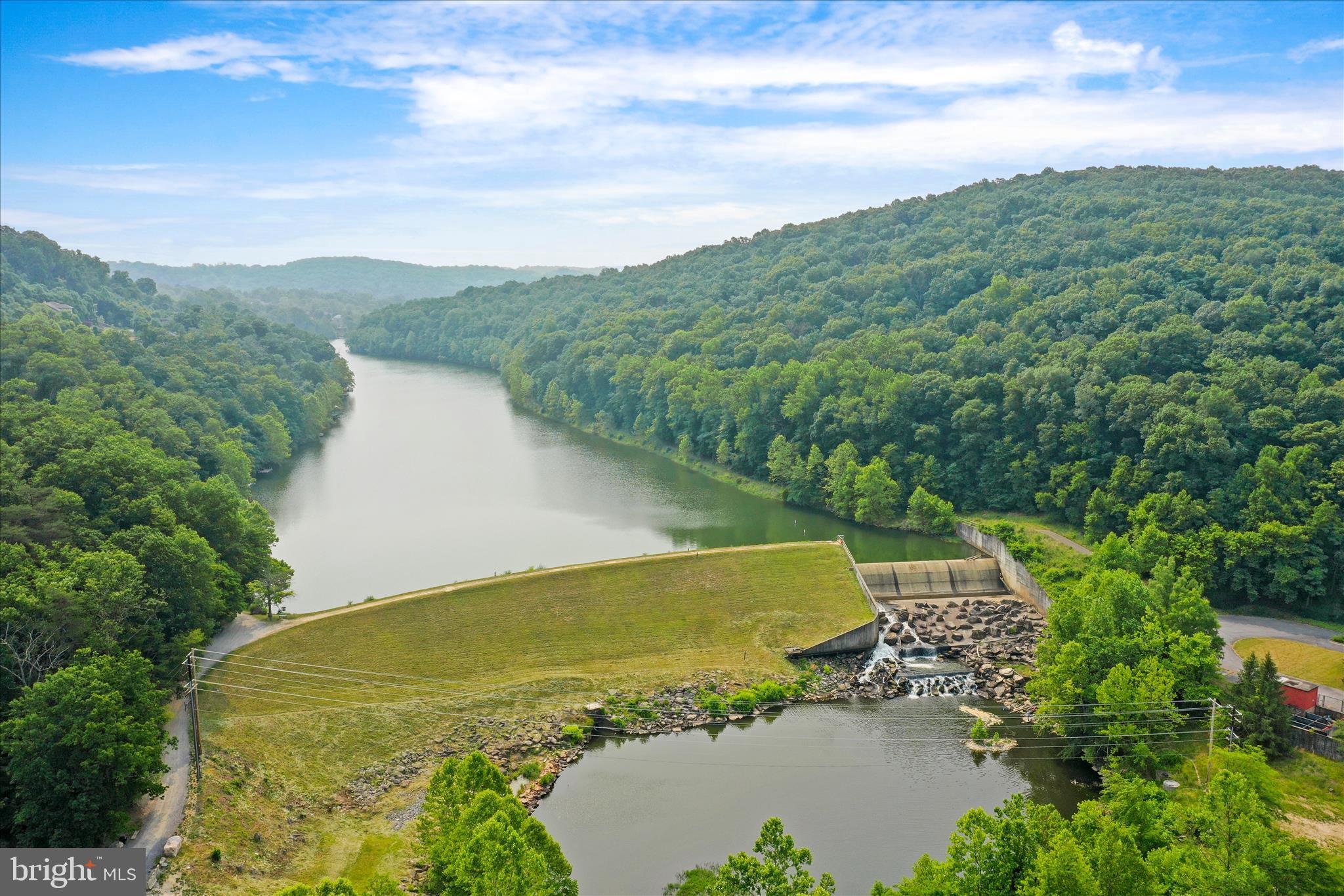 LAKE LINGANORE - Residential