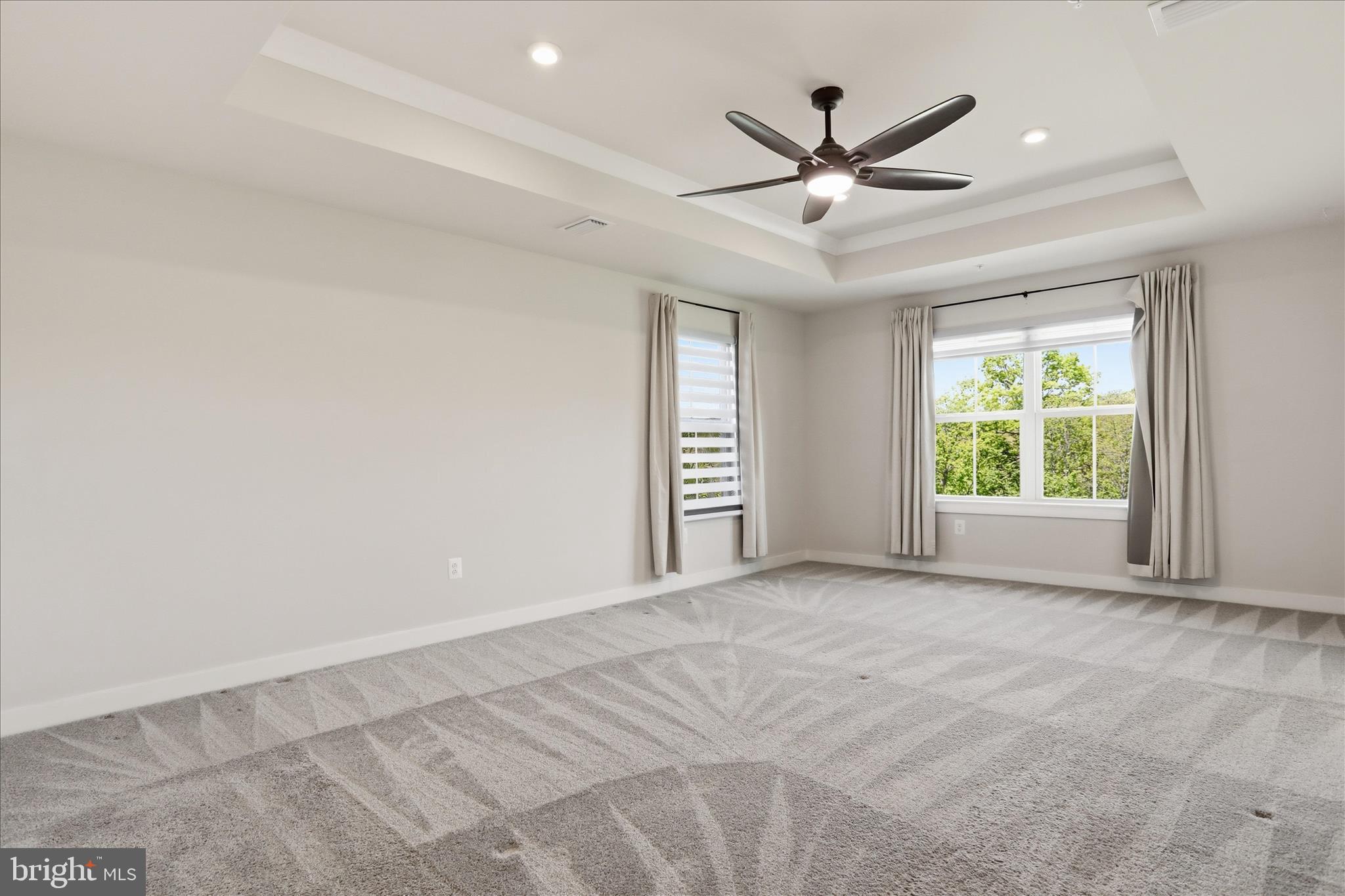 LAKE LINGANORE - Residential