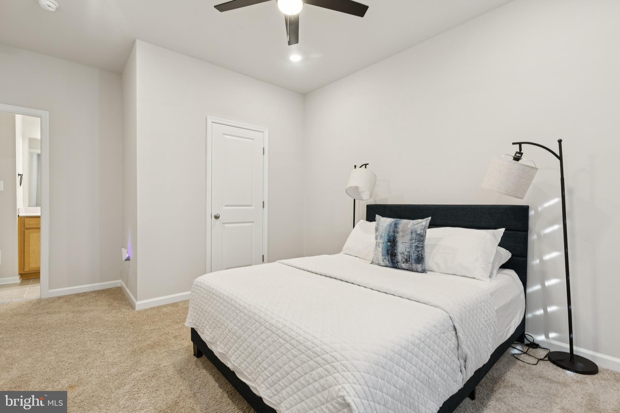 EAST QUARTER - Residential