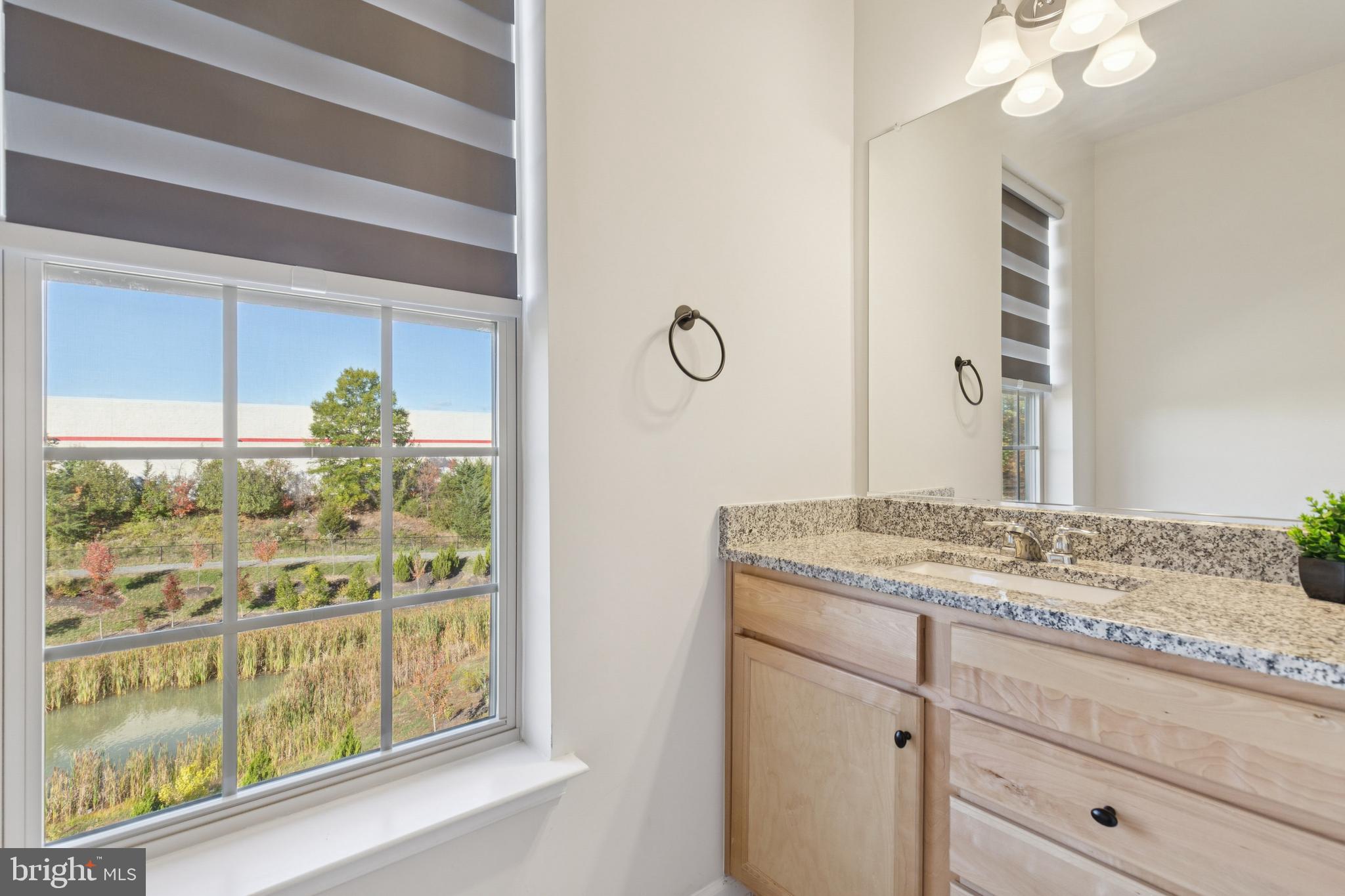 EAST QUARTER - Residential