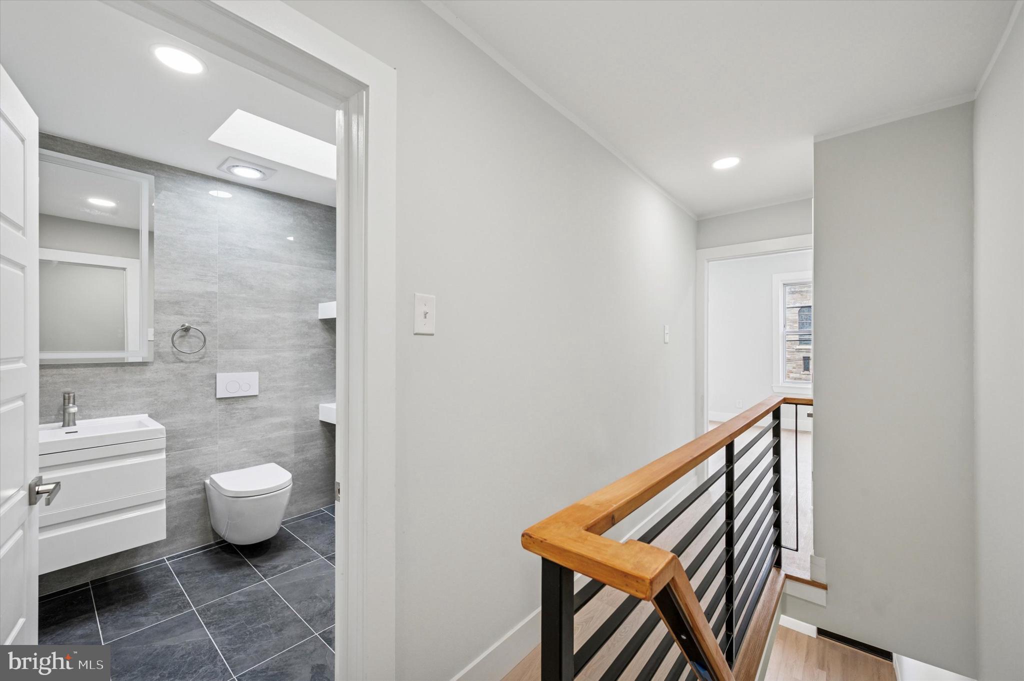 PORT RICHMOND - Residential