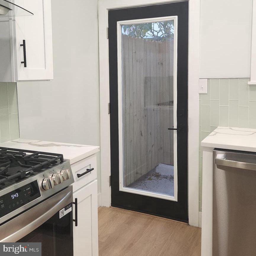 PORT RICHMOND - Residential