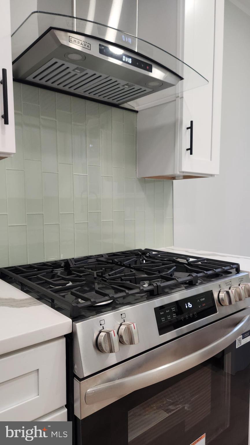 PORT RICHMOND - Residential