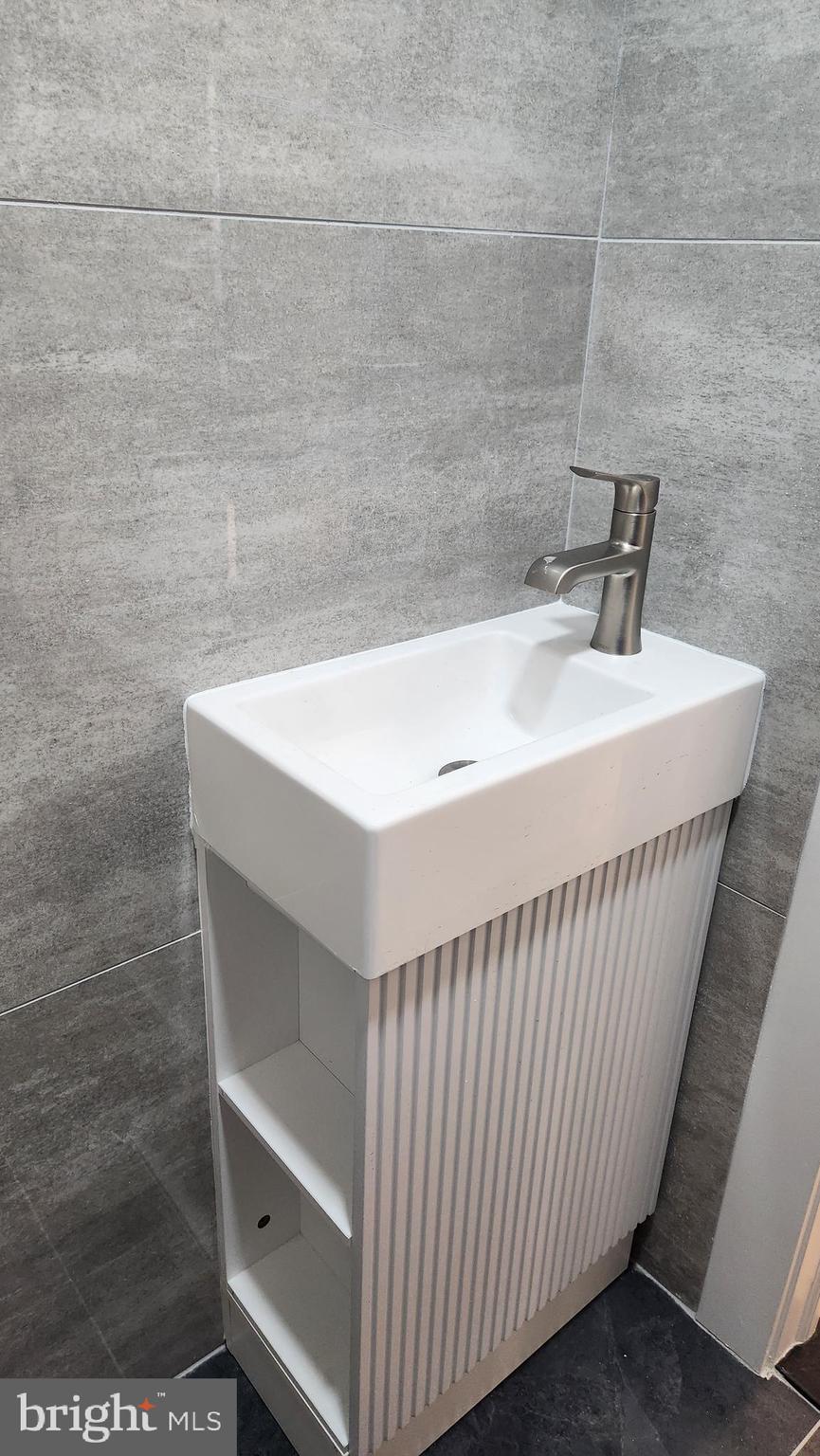 PORT RICHMOND - Residential