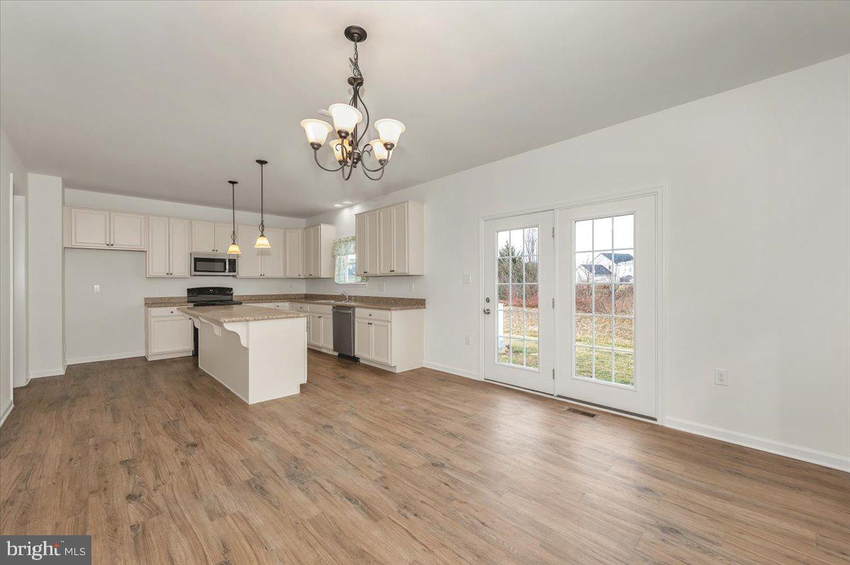 BRIDLE CREEK - Residential