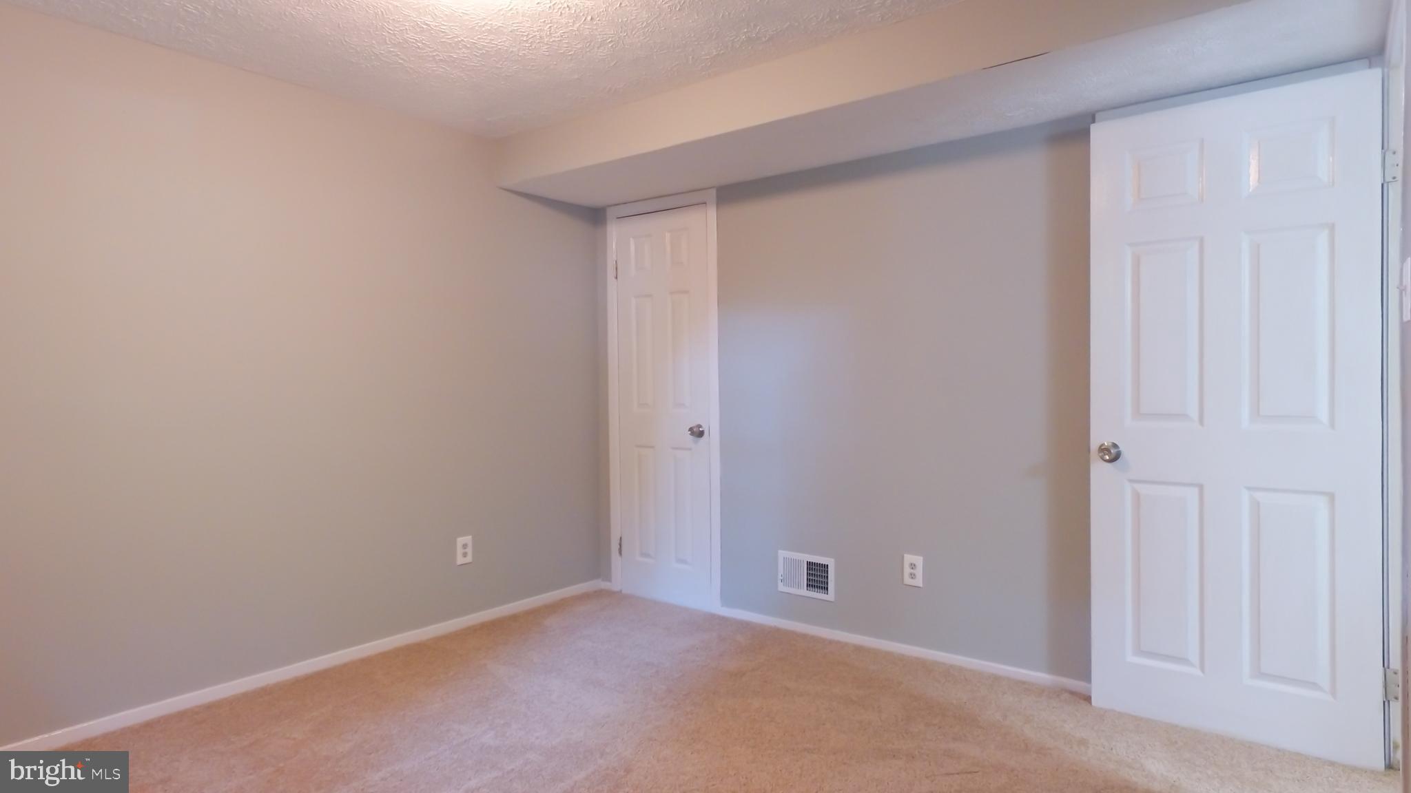 VILLAGE OF OWEN BROWN - Residential