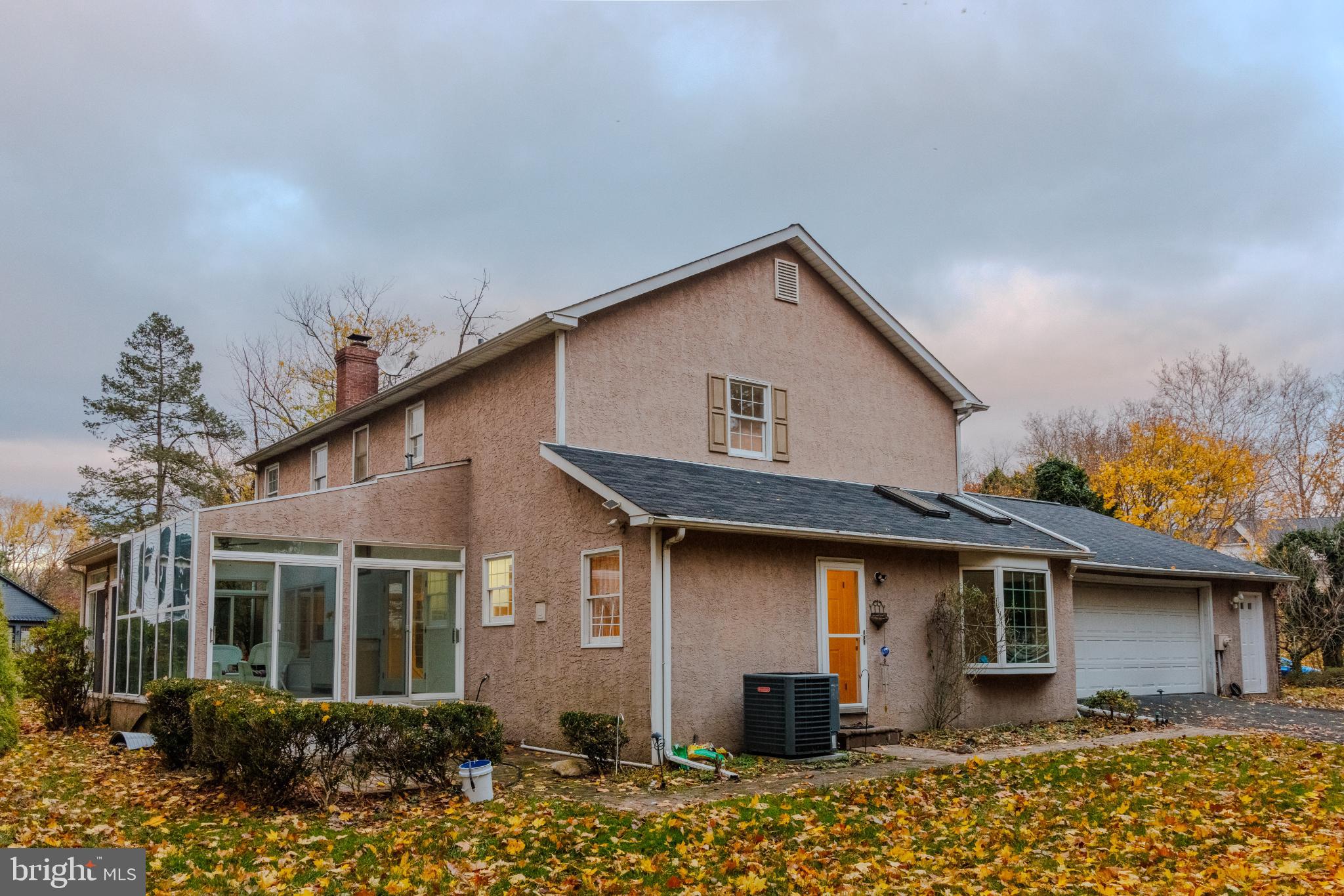 MAPLE GLEN - Residential