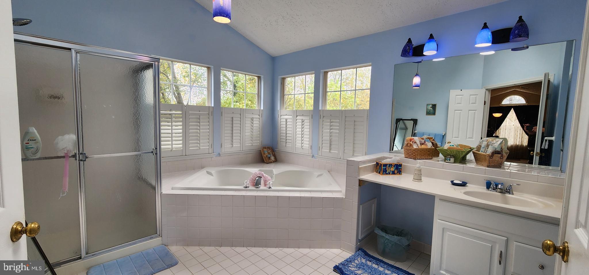 JAMES CREEK - Residential