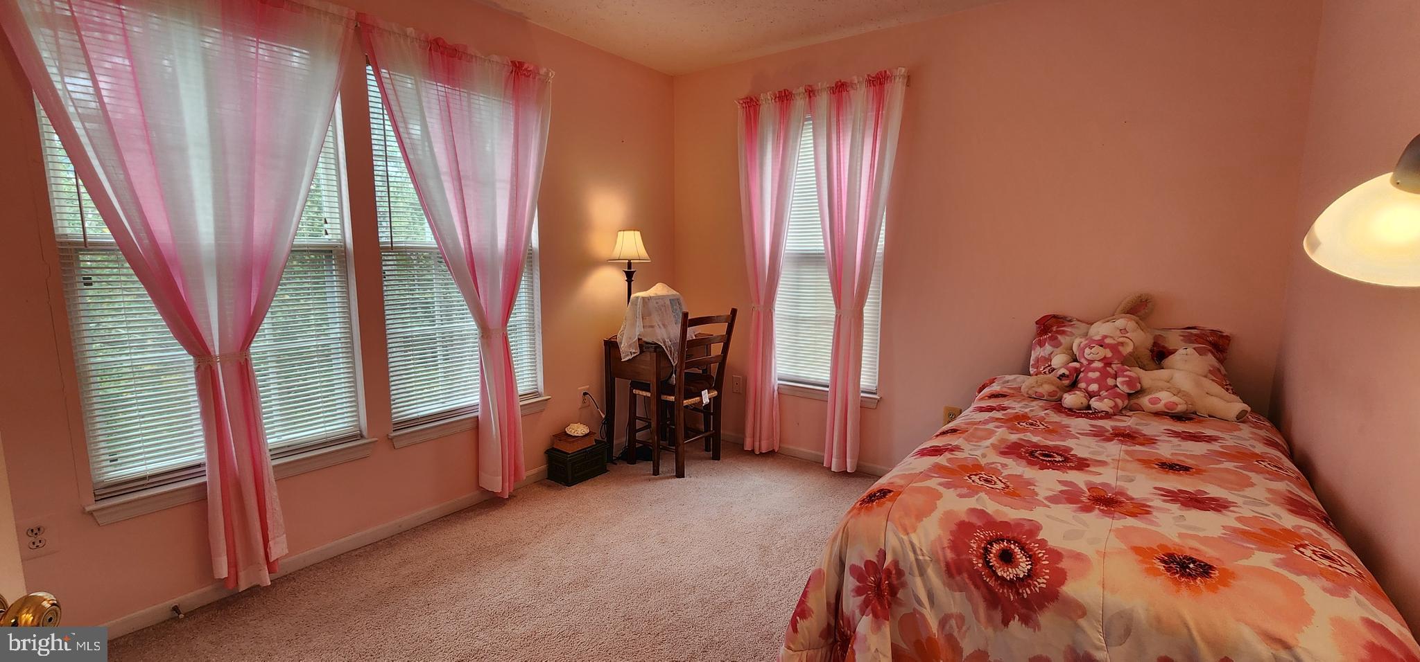 JAMES CREEK - Residential