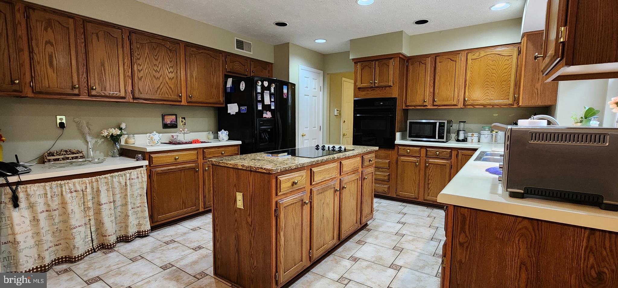 JAMES CREEK - Residential