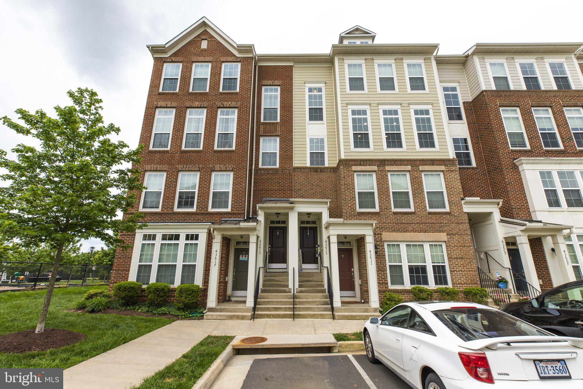 EAST GATE 3 CONDOMINIUM - Residential