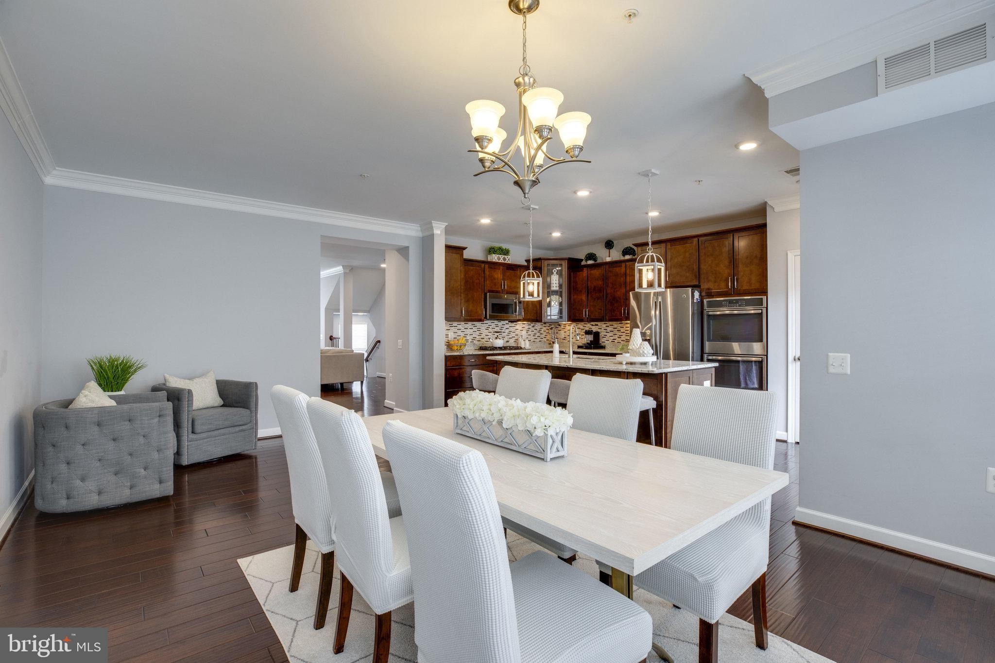 EAST GATE 3 CONDOMINIUM - Residential