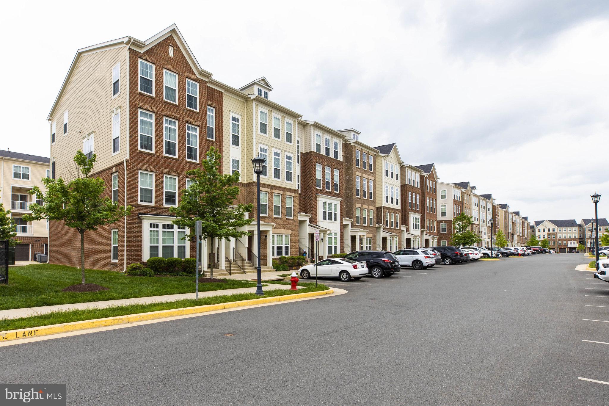 EAST GATE 3 CONDOMINIUM - Residential