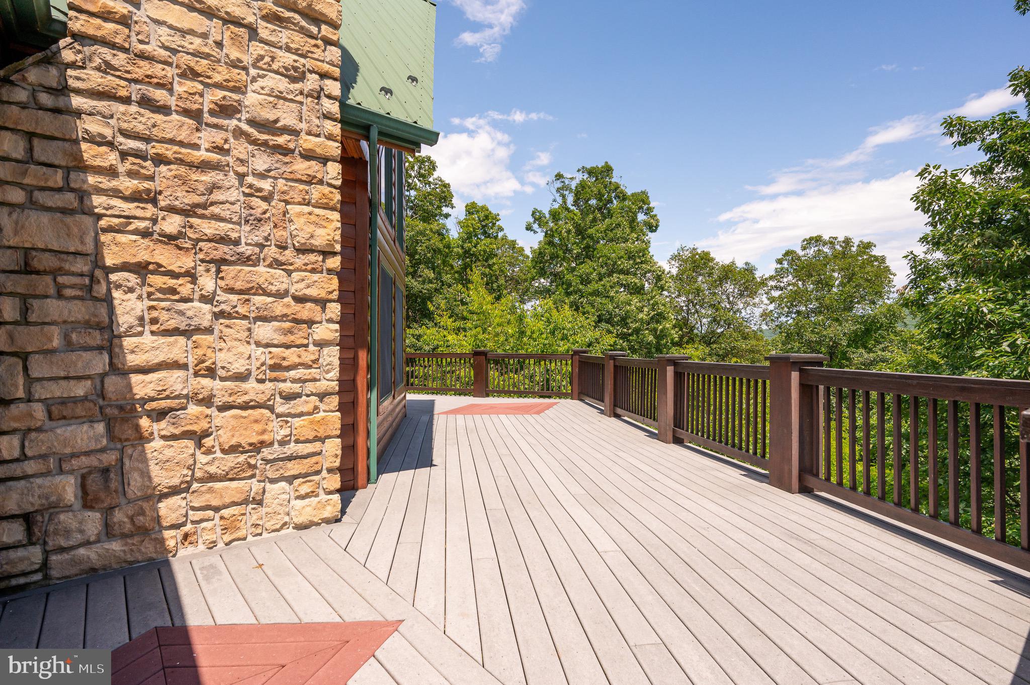 ASHTON WOODS - Residential