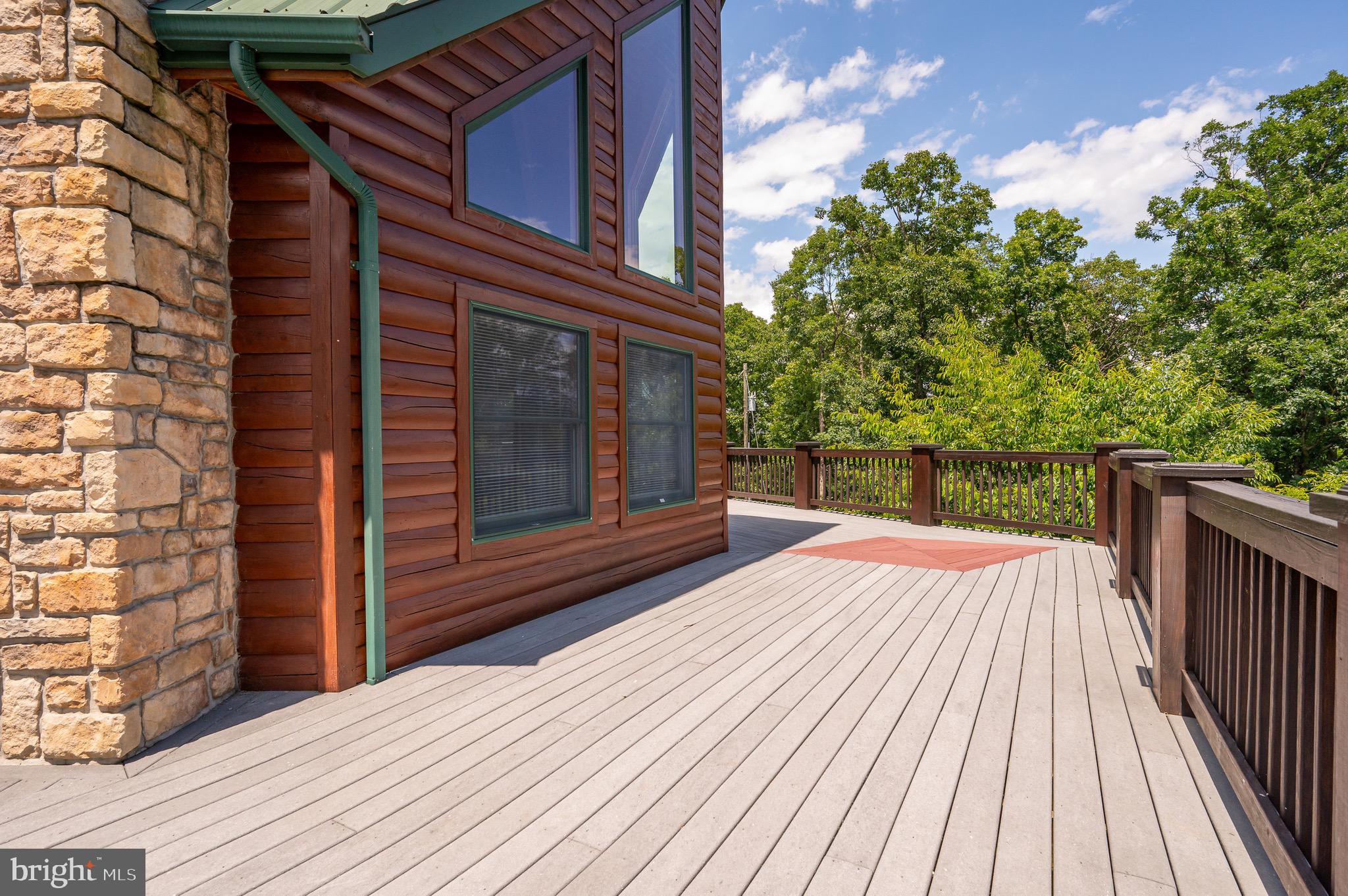 ASHTON WOODS - Residential